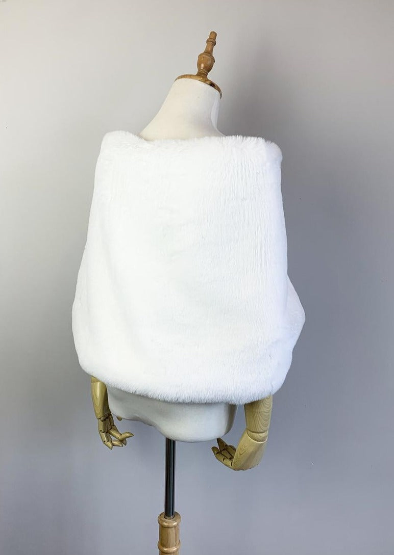 White Fur Shawl (Butterfly Wht05) - Elegant Winter Wrap for Women, Soft Faux Fur Stole - Perfect for Weddings, Parties & Cold Weather Fashion