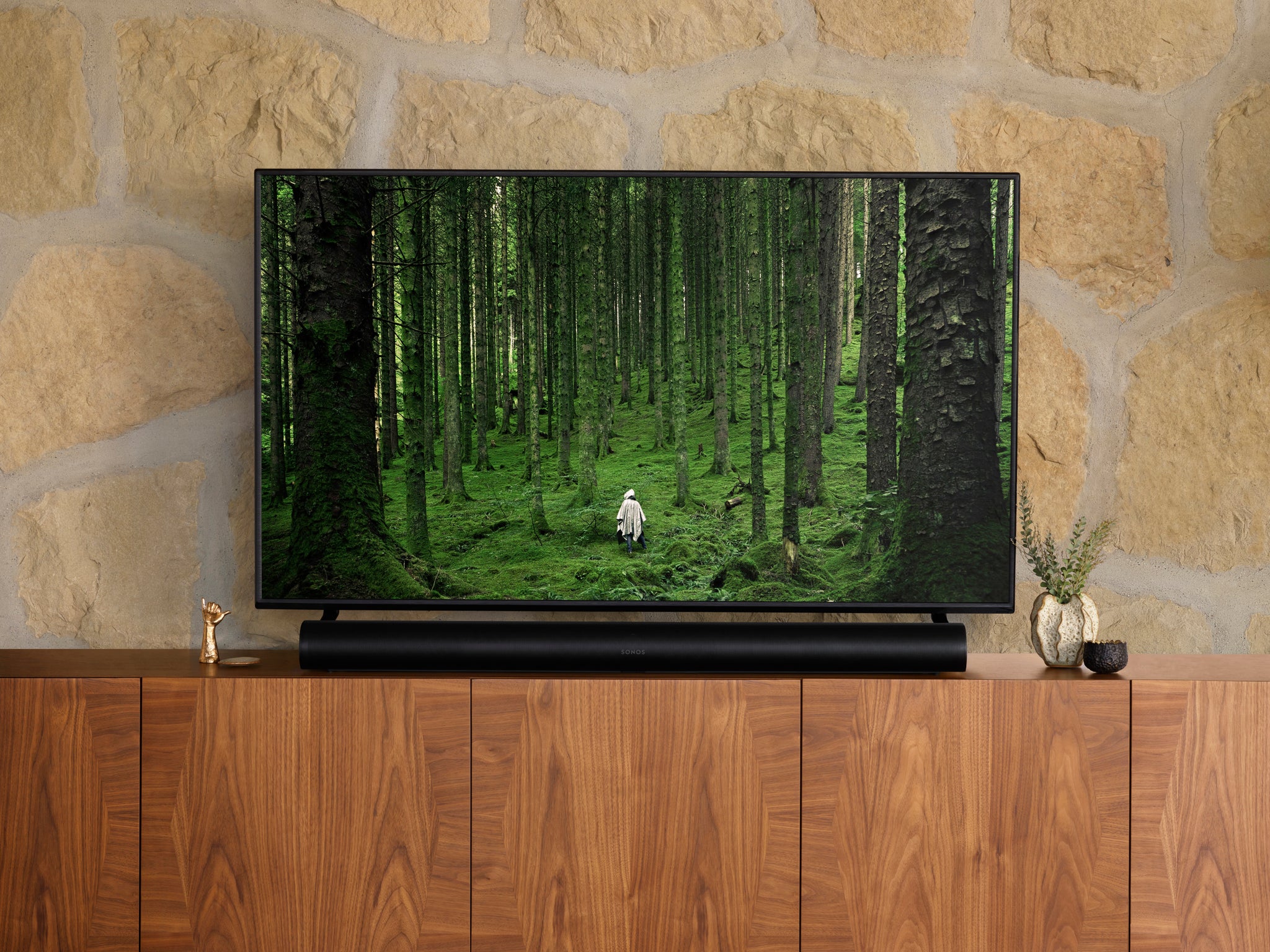 Sonos Arc Premium Soundbar - Immersive Dolby Atmos Home Theater Sound System for TV, Movies & Music | Perfect for Living Rooms & Home Entertainment Spaces