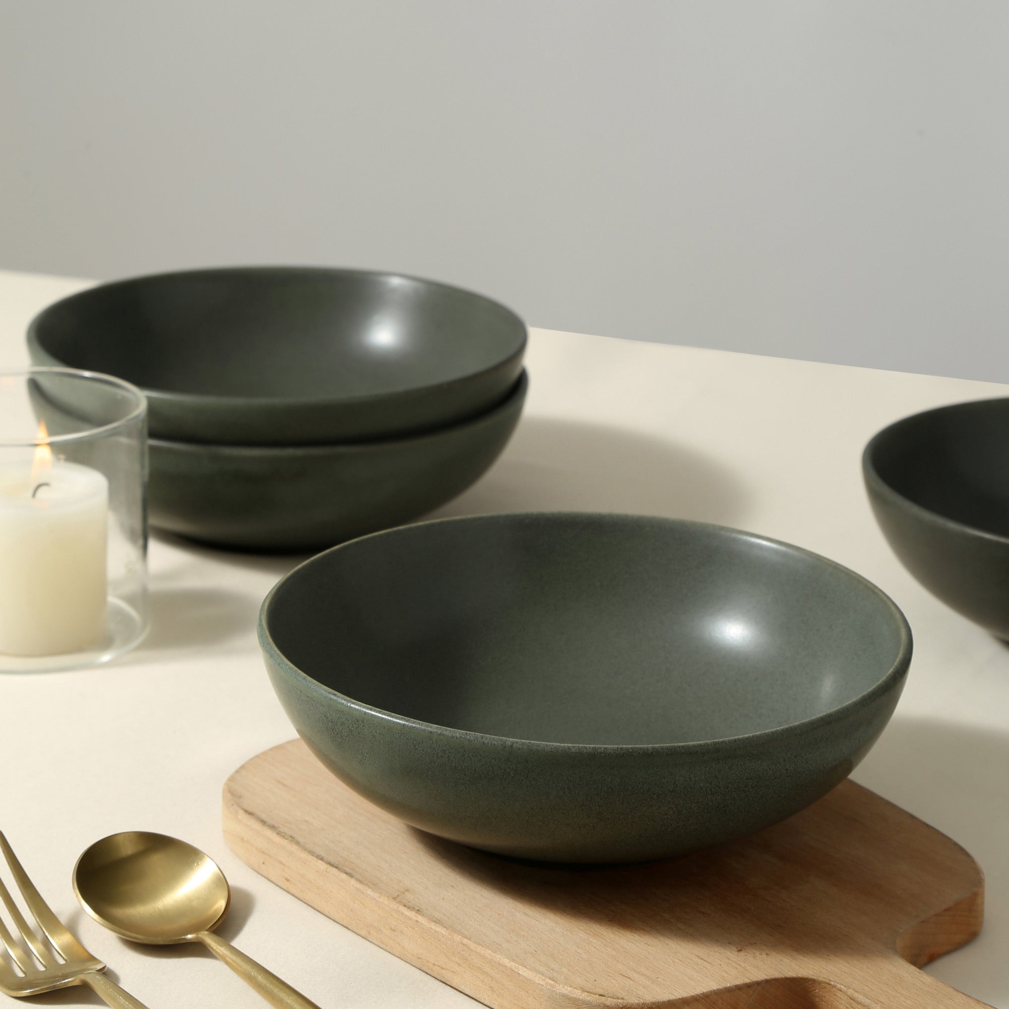 Premium Grao Stoneware Dinnerware Set - 16-Piece Green Dinner Plates, Bowls & Mugs - Eco-Friendly & Durable for Everyday Use, Family Dinners & Entertaining Guests
