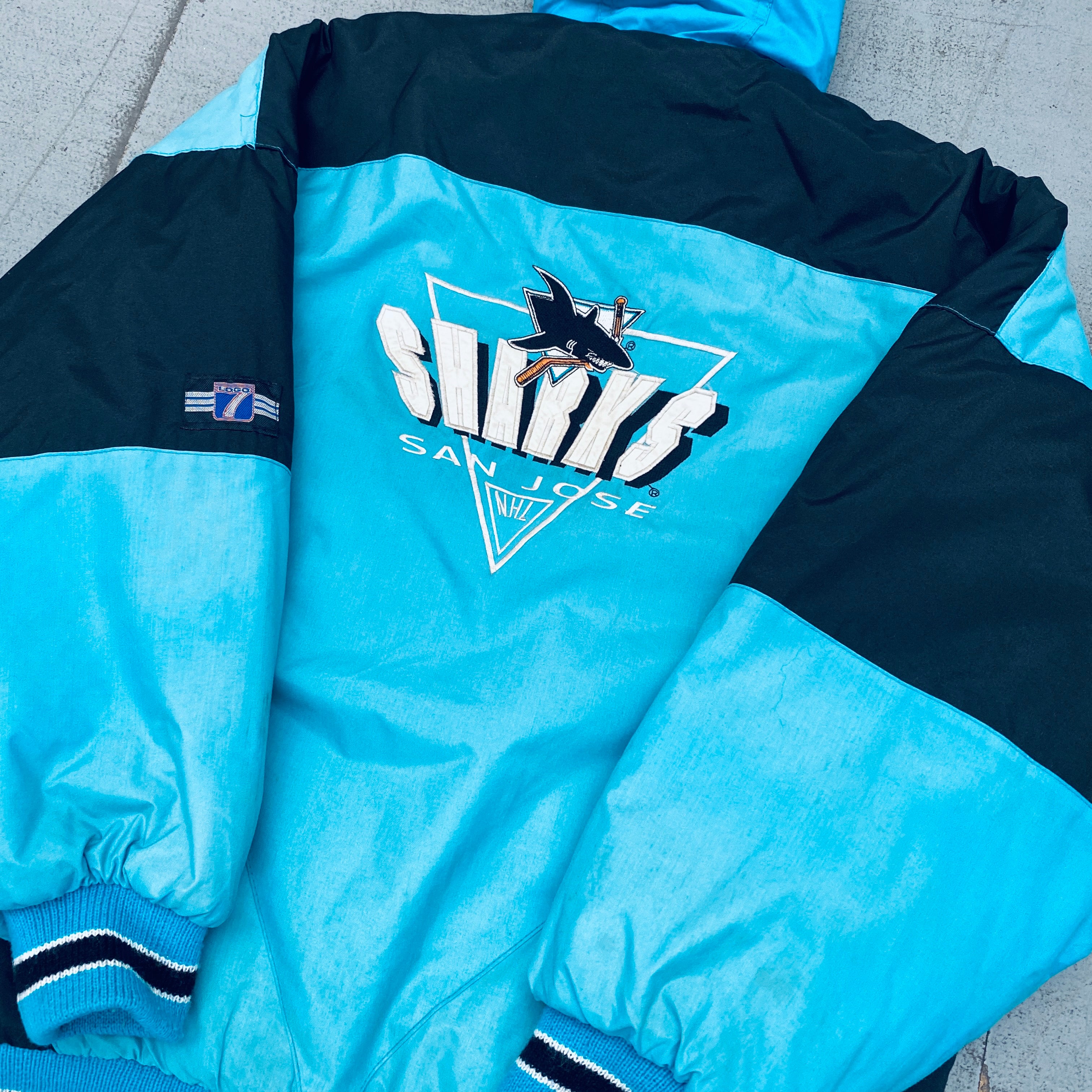 San Jose Sharks 1990s Vintage Logo Full-Zip Hooded Jacket - Men's S - Retro NHL Hockey Fan Gear for Game Day & Casual Wear