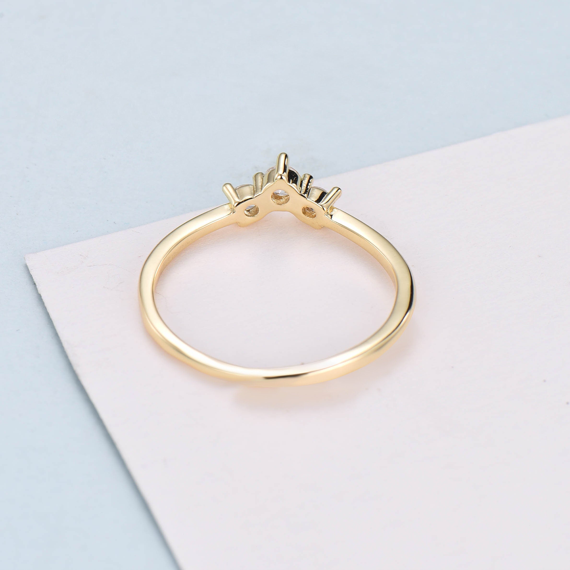 Elegant Turquoise Wedding Band - 3 Stone Stacking Ring, Minimalist Women's Wedding Ring, Anniversary & Promise Gift for Wife - Perfect for Stacking, Bridal Jewelry & Special Occasions