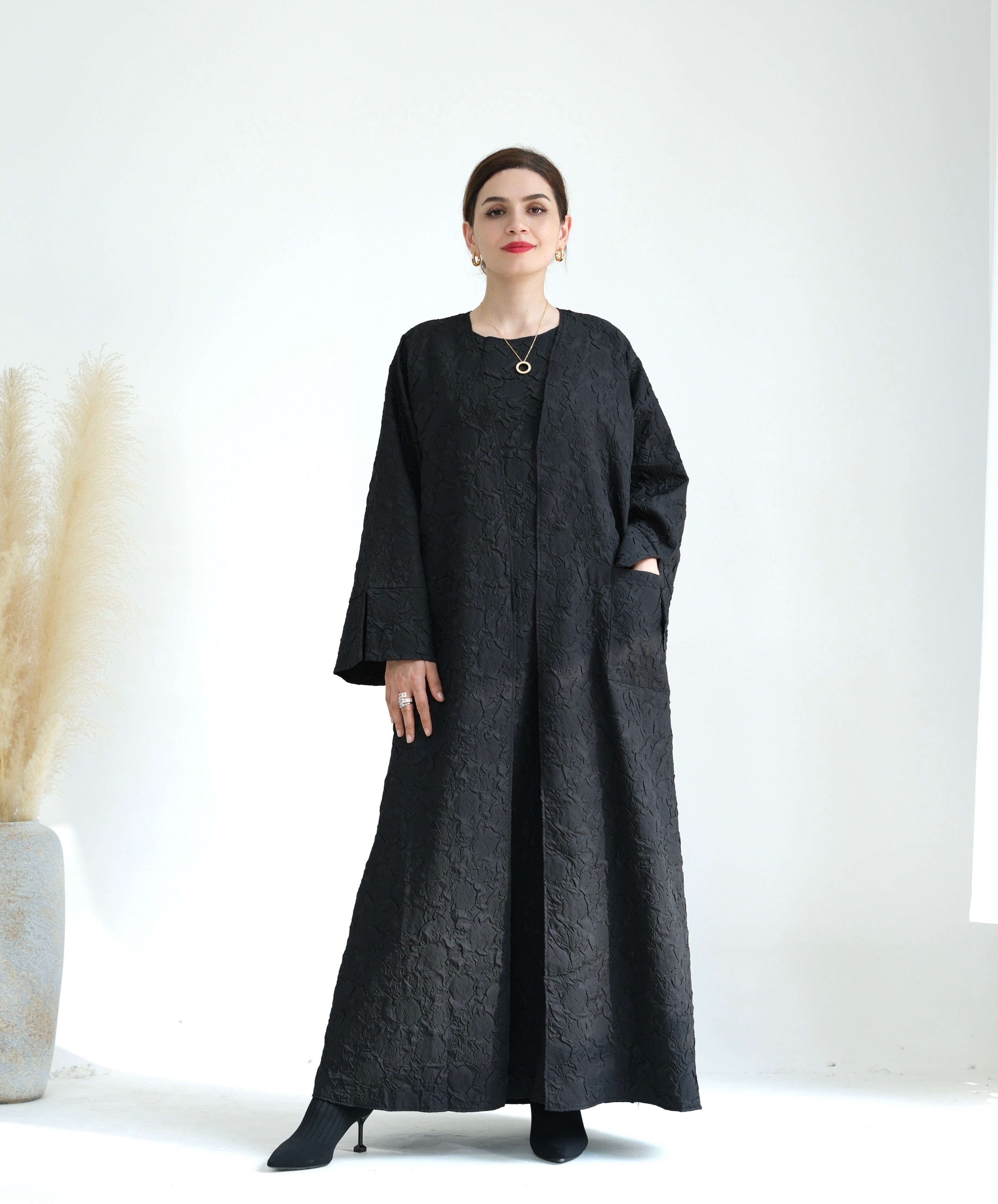 Elegant Black Eva Textured Abaya Set - Modest Islamic Dress for Women | Perfect for Prayer, Eid, and Special Occasions