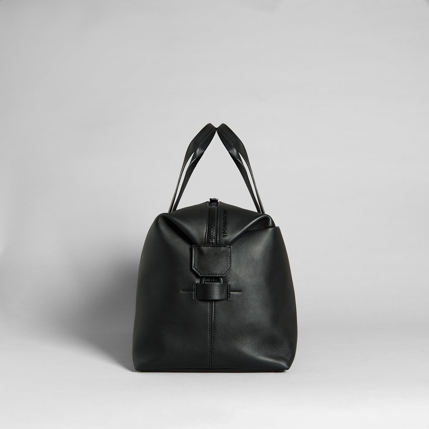 Premium Genuine Leather Duffle Bag for Travel & Gym - Stylish Carry-On Luggage for Men & Women - Perfect for Business Trips, Weekend Getaways & Workouts