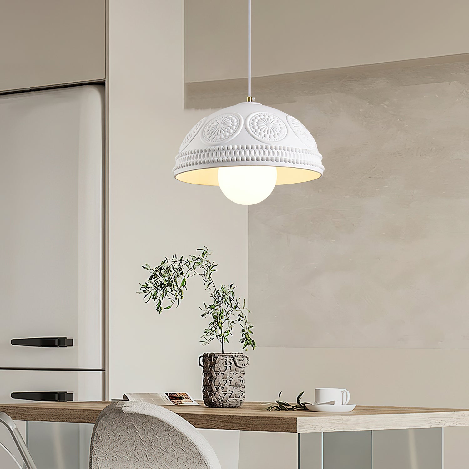 Modern Embossed Ripple Pendant Light - Handcrafted Glass Ceiling Lamp for Dining Room, Kitchen Island & Living Room Decor