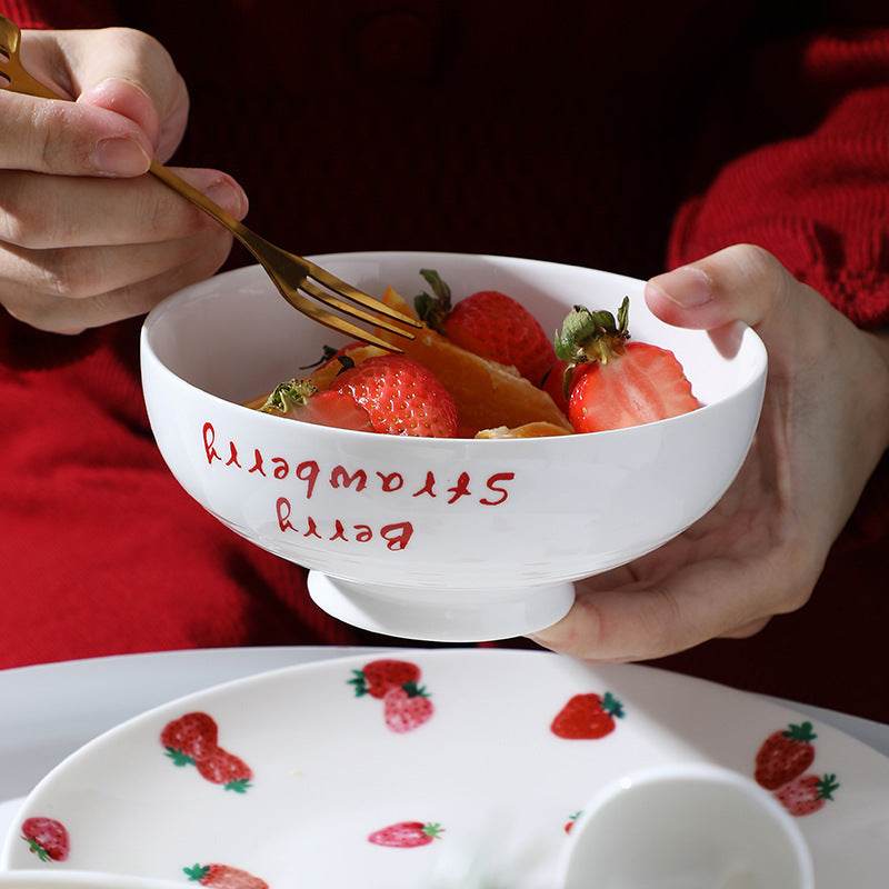 Kawaii Strawberry Ceramic Ramen Bowl with Lid - Japanese Style Cute Noodle Soup Bowl for Home, Restaurant & Gift - Perfect for Ramen, Udon, Pho & Asian Cuisine