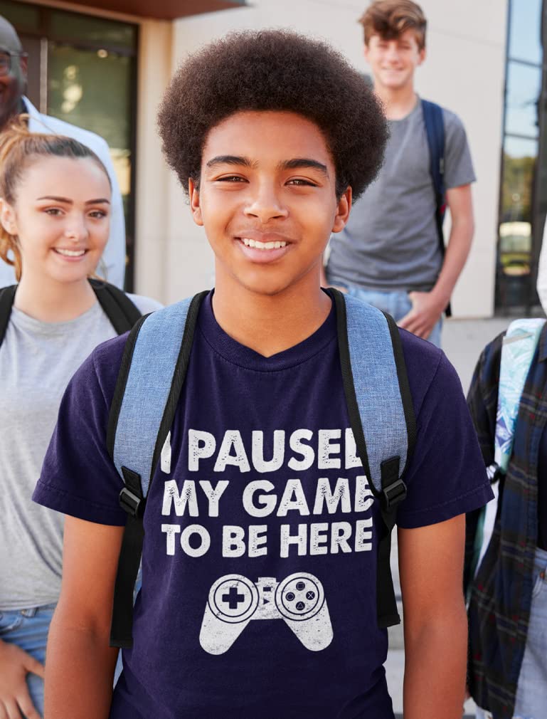 Kids Gamer T-Shirt - I Paused My Game to Be Here - Cool Gaming Gifts for Boys & Youth - Perfect for Gaming Parties, eSports Events & Birthday Presents