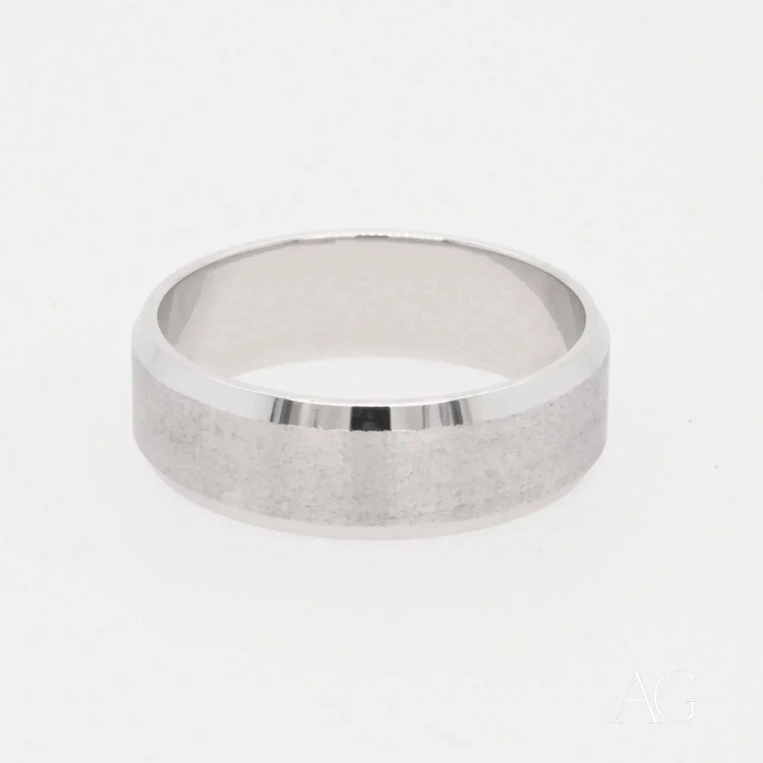 Elegant White Gold Wedding Band for Women - Timeless & Modern Bridal Ring - Perfect for Engagement, Wedding, and Anniversary Gifts