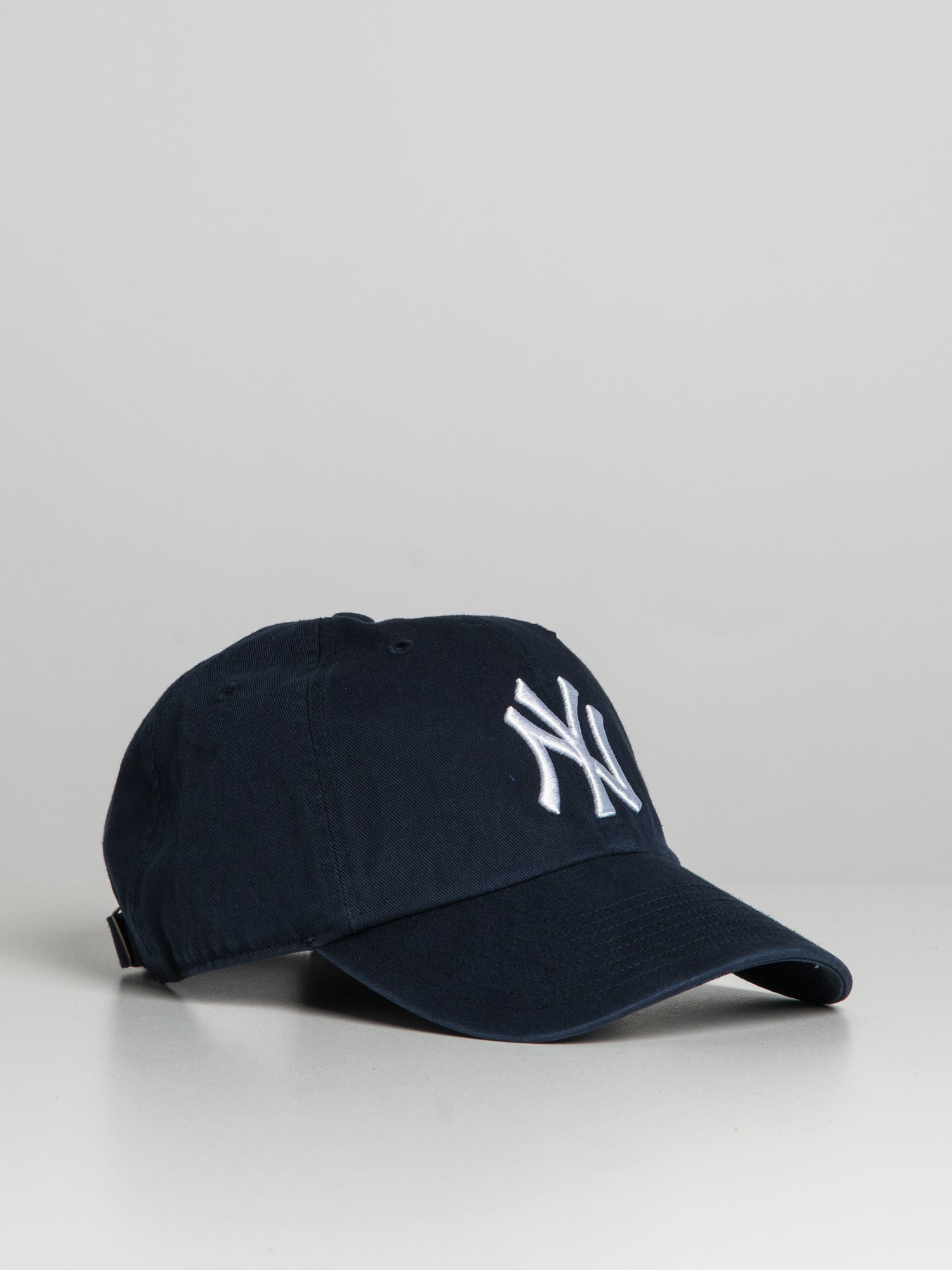 New York Yankees 47 Brand Clean Up Adjustable Hat - Official MLB Baseball Cap for Men & Women - Perfect for Games, Streetwear & Casual Outfits