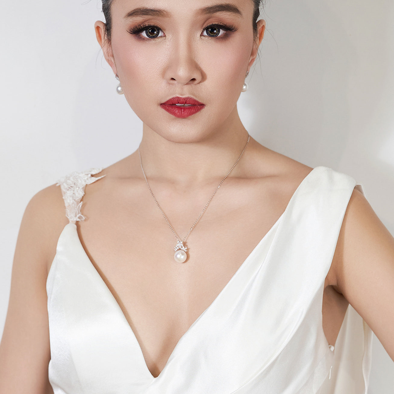 18K Solid Gold Edison Pearl Necklace KN00105 - Elegant Pearl Jewelry for Women, Perfect for Weddings, Anniversaries & Special Occasions