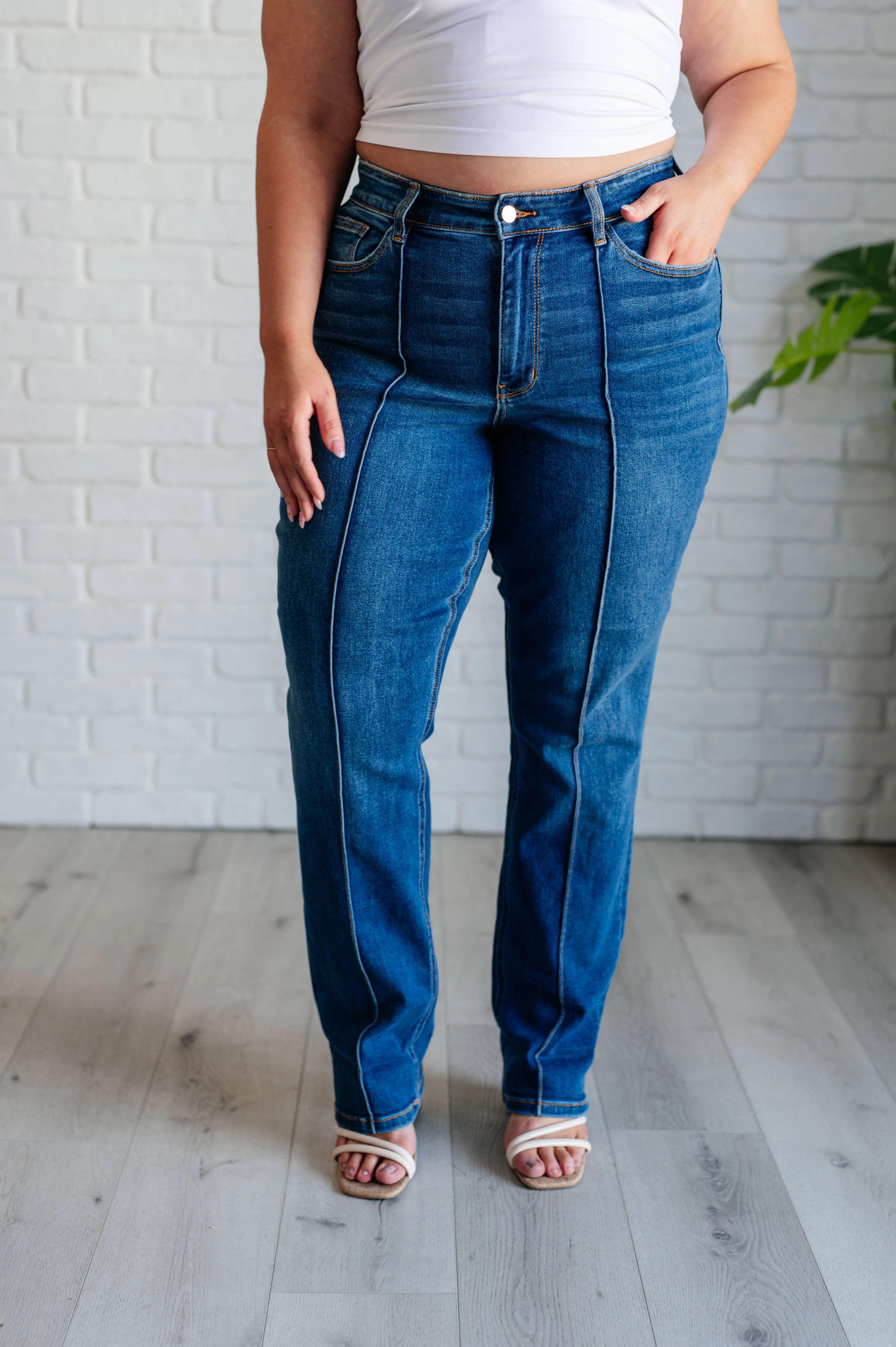 Campbell High Rise Straight Jeans for Women with Center Seam Detail - Slim Fit Denim Pants for Casual Wear, Office & Everyday Outfits