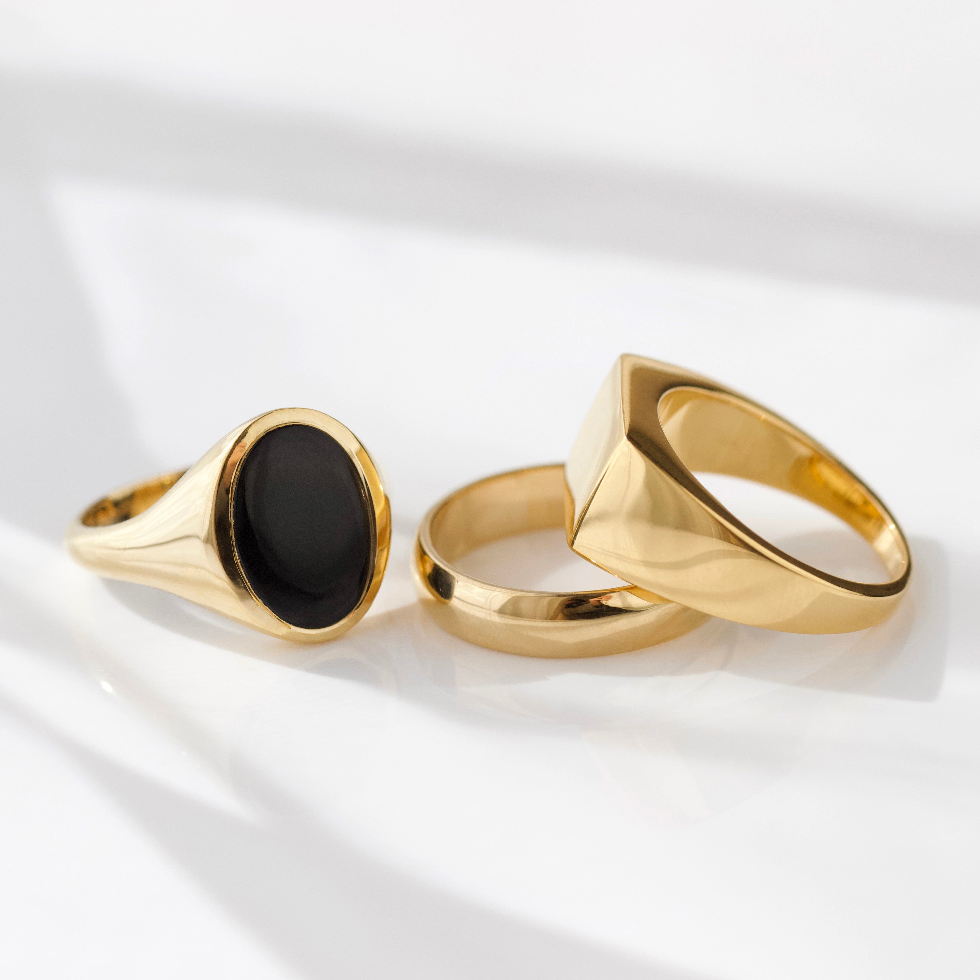 Onyx Oval Signet Ring for Men - Elegant & Durable Jewelry for Everyday Wear, Gifts & Special Occasions