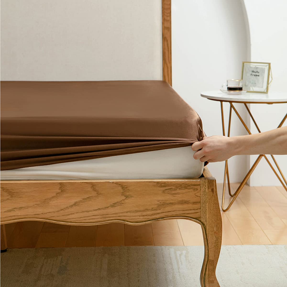Premium King Size Fitted Sheet - Deep Pocket Microfiber Bottom Sheet | Fade & Shrink Resistant, Ultra Durable & Easy Care | Perfect for Guest Rooms, Dorms & Master Bedrooms (King, Brown)