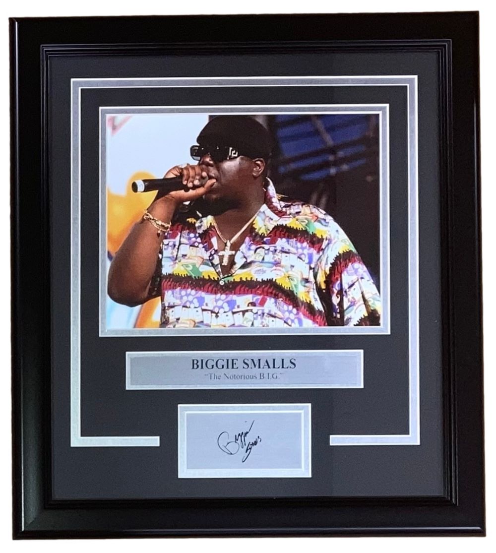 Notorious BIG Biggie Smalls Framed 8x10 Concert Photo with Laser Engraved Signature - Vintage Hip Hop Wall Art for Music Lovers & Rap Fans - Perfect for Home, Office & Man Cave Decor