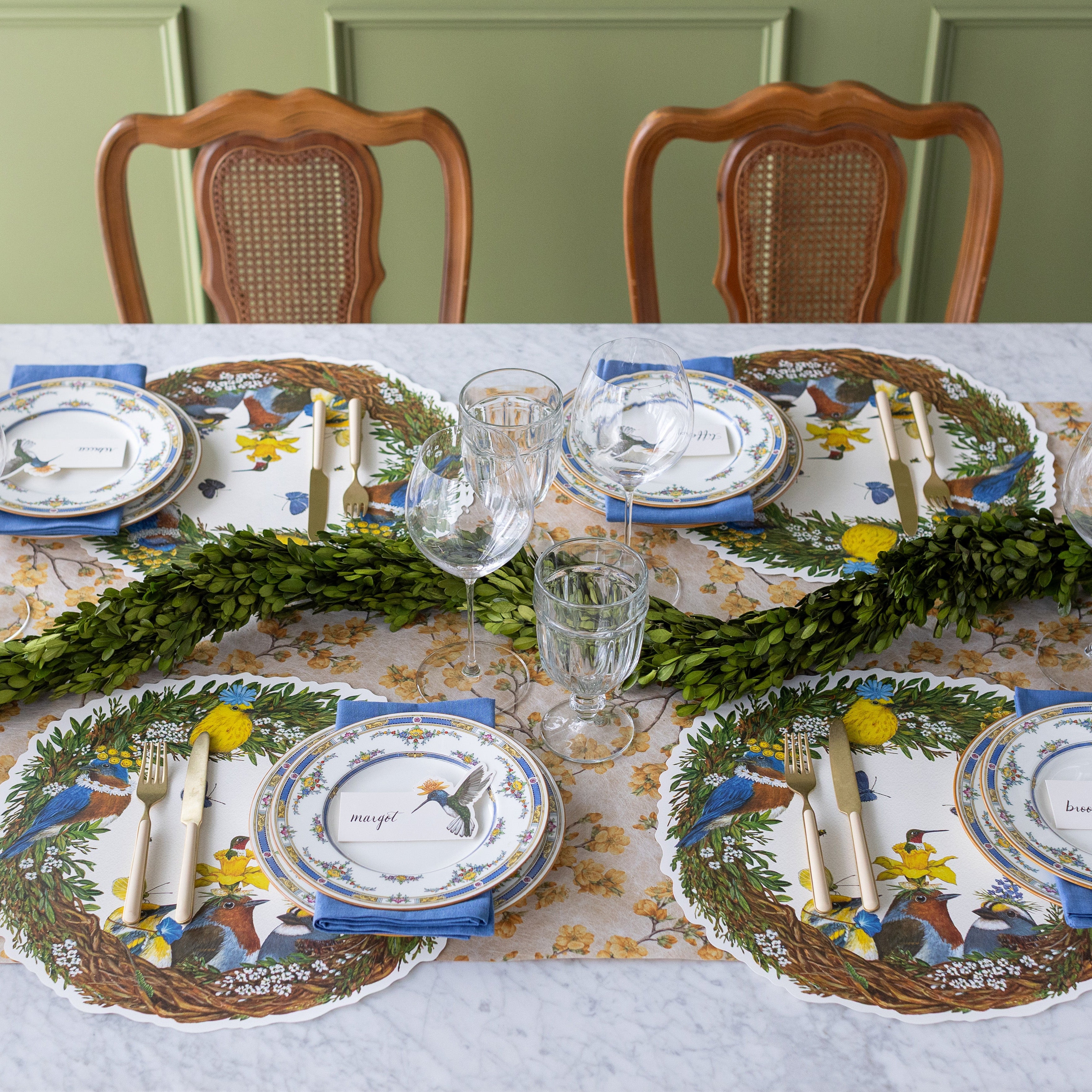 Songbird Wreath Placemat - Laser Cut Floral Table Decor for Spring & Summer Dining - Perfect for Easter, Mother's Day & Wedding Table Settings