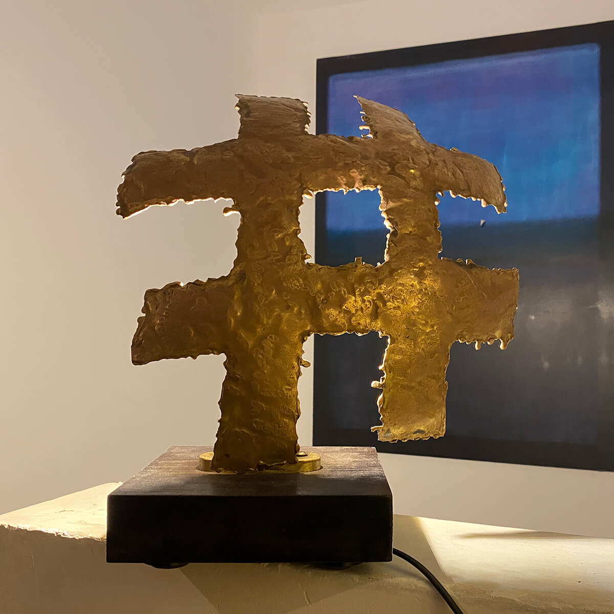 #Backlit Brass Wooden Base - Elegant Home Decor for Living Room, Bedroom & Office - Perfect for Ambient Lighting and Modern Interior Design