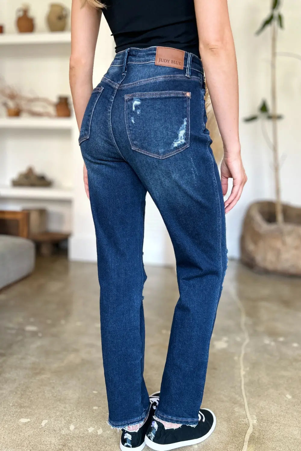 Judy Blue High Waist Rigid Magic Destroyed Straight Jeans for Women - Vintage Distressed Denim Pants with Comfort Stretch (Casual Wear, Street Style, Night Out)