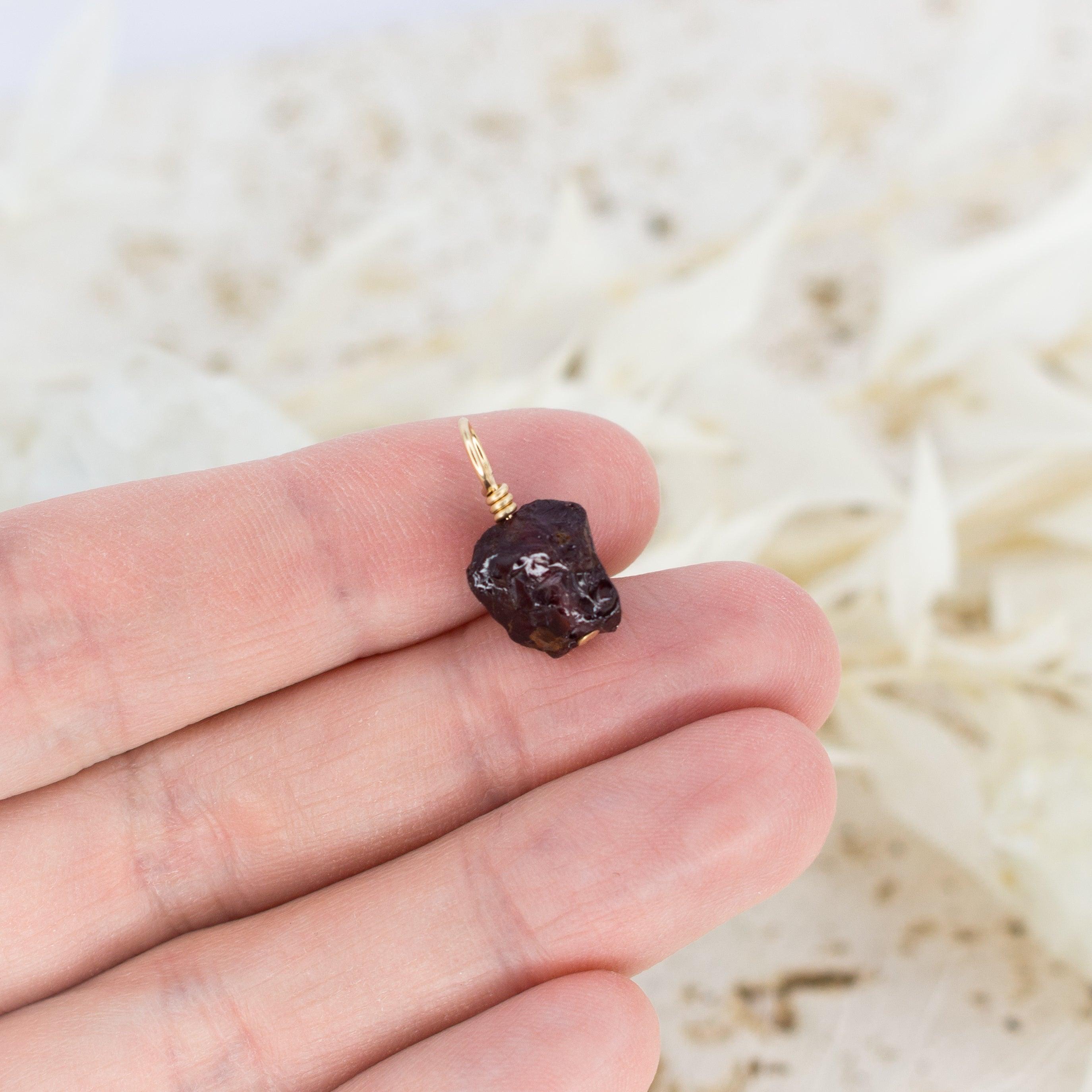 Natural Raw Garnet Crystal Pendant Necklace - Healing Stone Jewelry for Women & Men - Perfect for Meditation, Energy Work & Spiritual Gifts