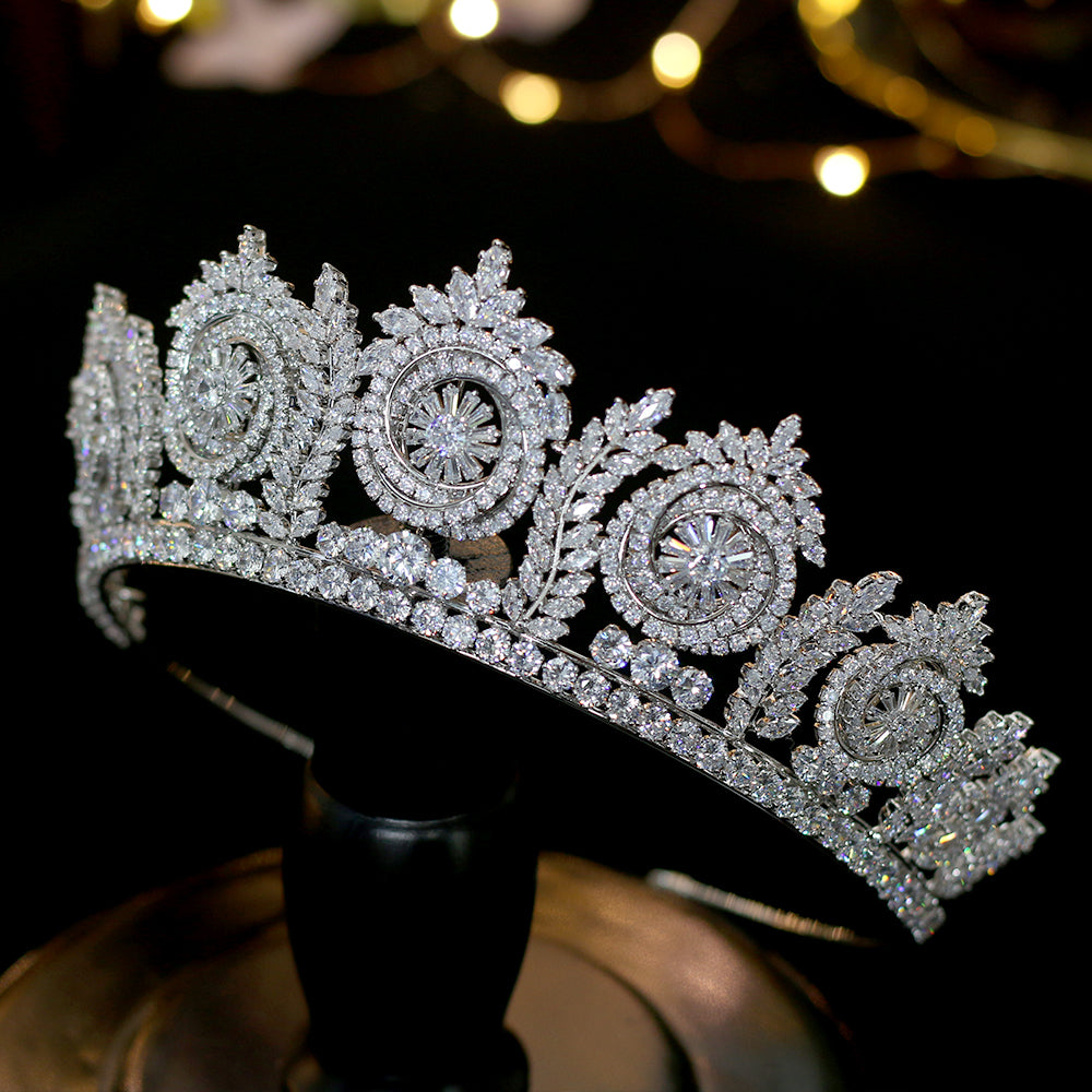 Regal Rose Sparkling Diadem Crown - Elegant Rhinestone Crystal Headband for Women & Brides - Perfect for Weddings, Prom, Parties & Special Occasions