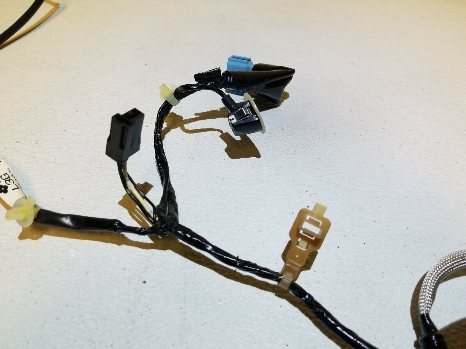 05-08 Acura RL Center Console Wire Harness 32114-SJA OEM Replacement - Perfect for Car Audio Installation & Interior Lighting Upgrades