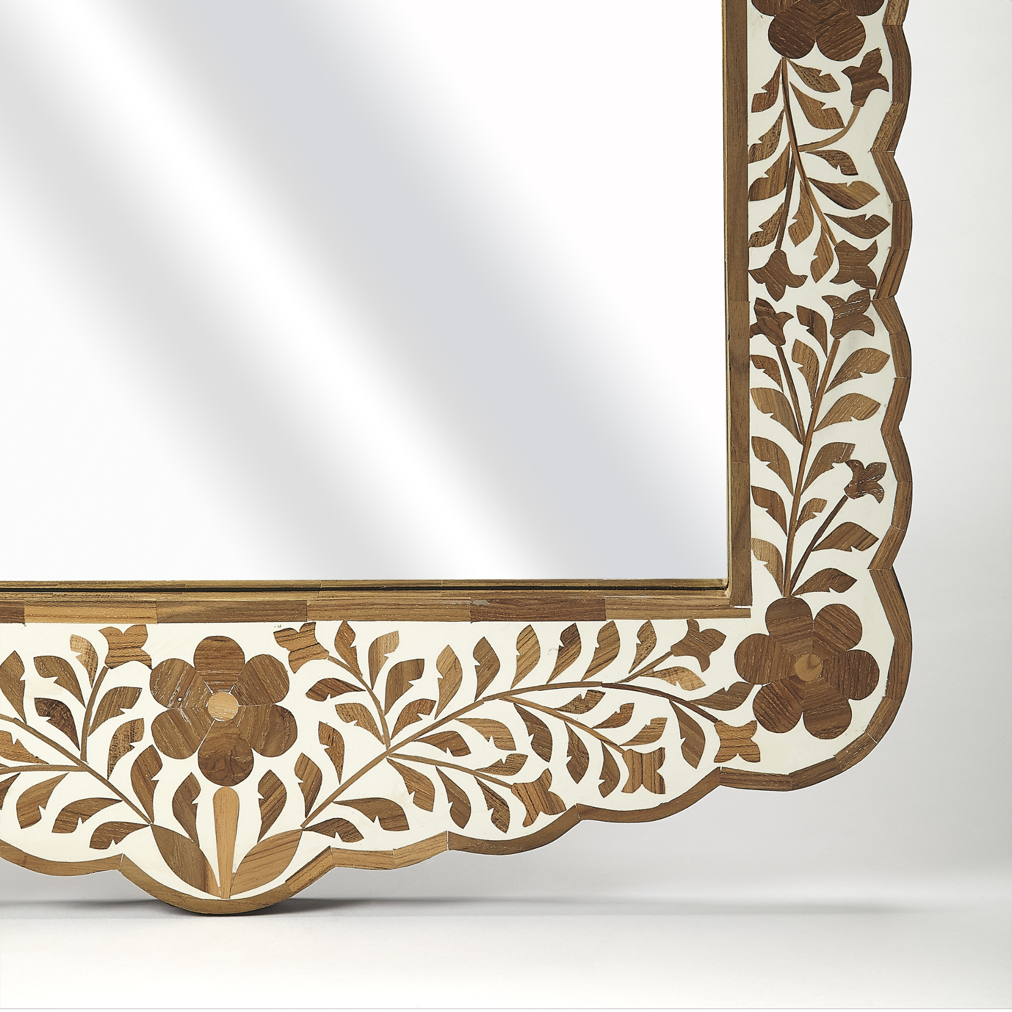 Exquisite Brown Bone Inlay Mosaic Floral Wall Mirror - Handcrafted Bohemian Home Decor for Living Room, Bedroom & Entryway