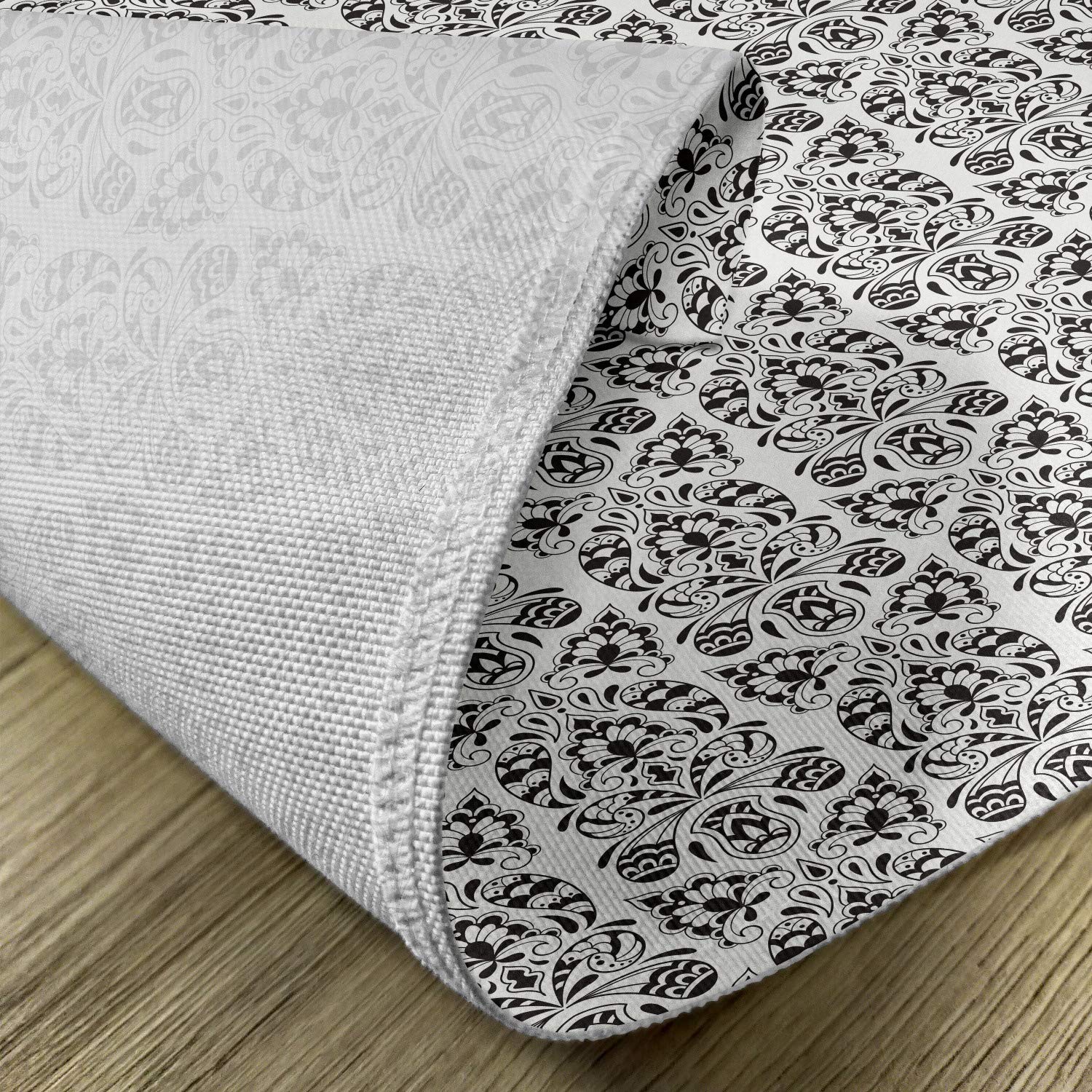 Ambesonne Floral Paisley Place Mats Set of 4 - Eastern Design with Curved Leaves & Swirls, Washable Fabric Table Mats for Dining Room & Kitchen Decor (Black & White) | Perfect for Dinner Parties, Holiday Gatherings & Everyday Meals