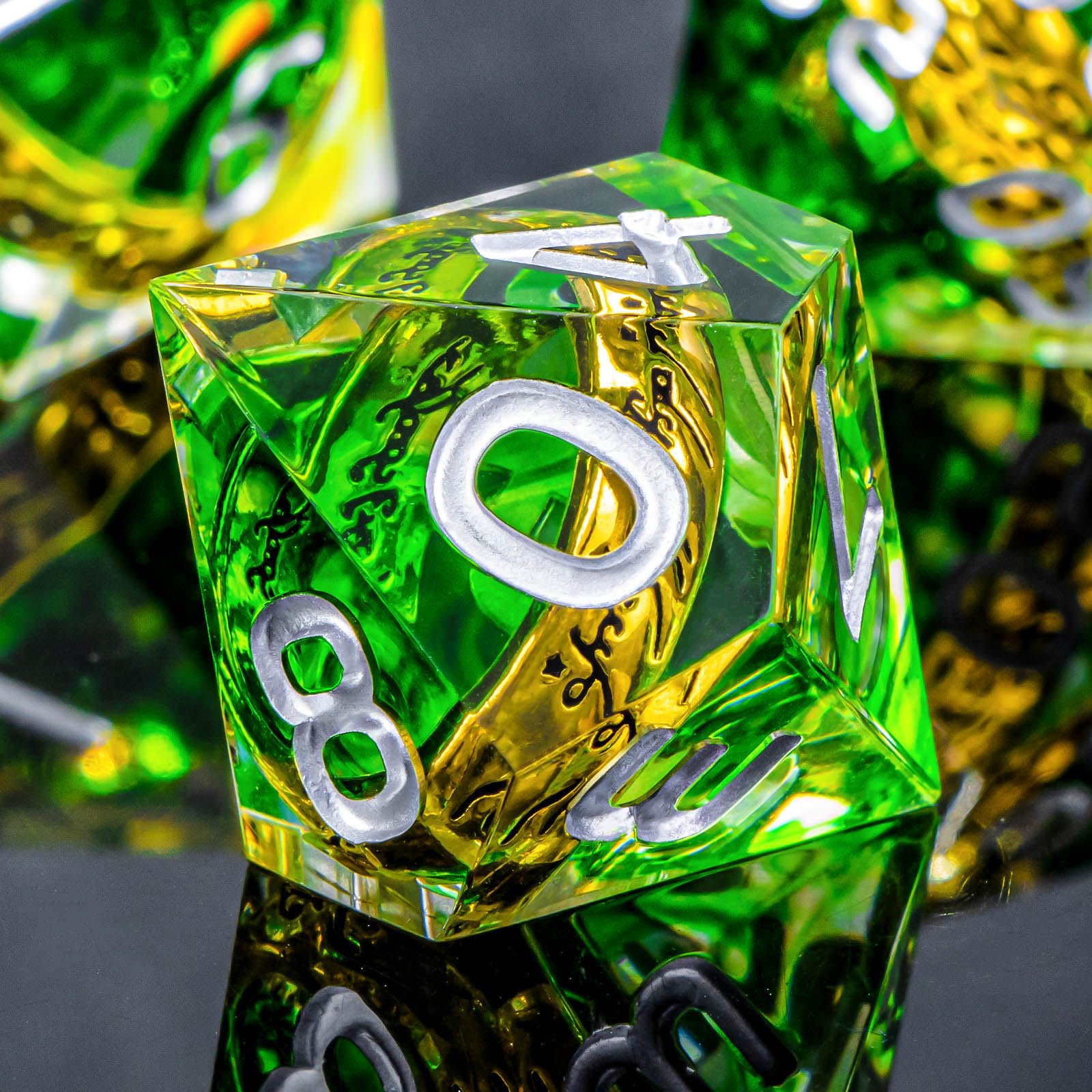 OUKELANWO 7-Piece Resin Dungeons and Dragons Dice Set - Sharp Edge Polyhedral DND Dice (D20, D12, D10, D8, D6, D4) with Storage Box - Perfect for Lord of The Rings RPG, Tabletop Role Playing Games & D&D Campaigns