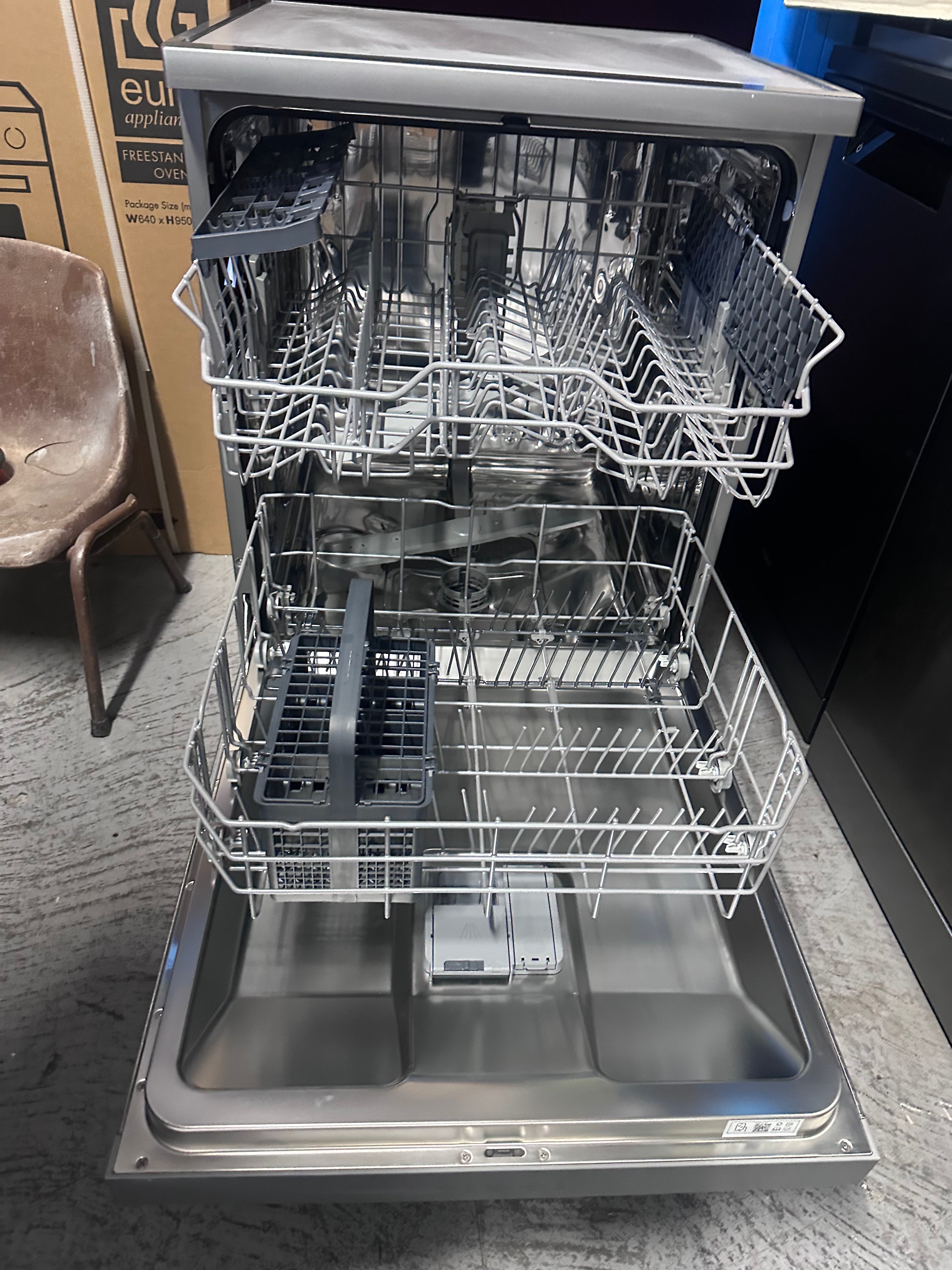 Beko 60cm Freestanding Dishwasher 14 Place Settings - Platinum Steel (BDFB1410X) | Factory Second | Perfect for Small Kitchens & Apartments