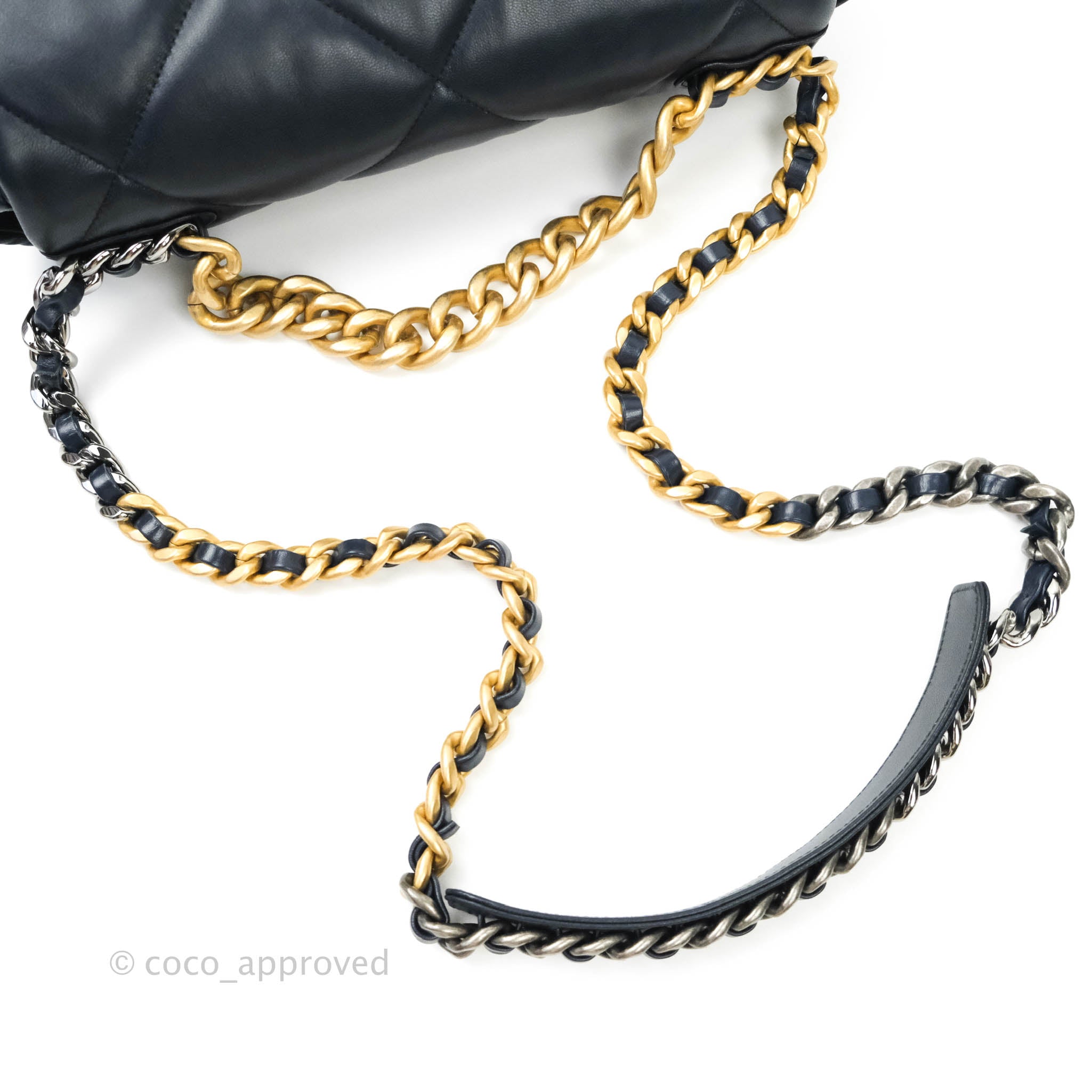 Chanel 19 Medium Flap Bag in Navy Blue with Mixed Hardware - Luxury Designer Handbag for Women, Perfect for Work, Travel & Evening Events