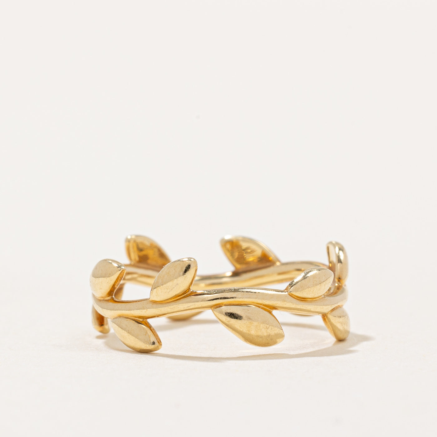 Tiffany & Co Paloma Picasso Olive Leaf Band Ring - Size 4 - Elegant Sterling Silver Jewelry for Women, Perfect for Weddings, Anniversaries & Special Occasions