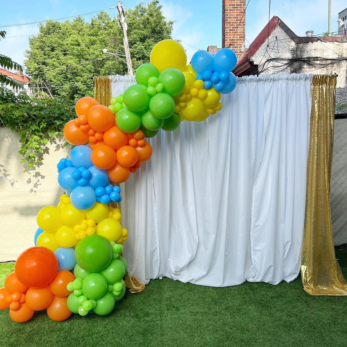 140Pcs Light Green Balloons Garland Arch Kit - 5/10/12/18 Inch Matte Latex Balloons for Baby Shower, Birthday Party, Jungle & Dinosaur Theme Decorations - Perfect for Indoor and Outdoor Celebrations