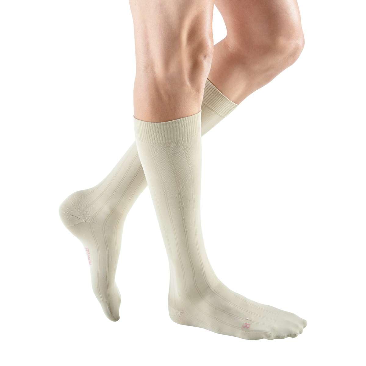 Mediven for Men Classic 30-40 mmHg Calf High Closed Toe Compression Stockings - Tan, II-Standard - Ideal for Varicose Veins, Edema & Post-Surgery Recovery
