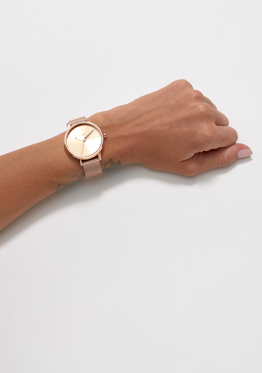 Kensington Milanese Rose Gold Stainless Steel Watch Band - Elegant & Durable Replacement Strap for Apple Watch, Fit for Daily Wear, Workouts & Special Occasions