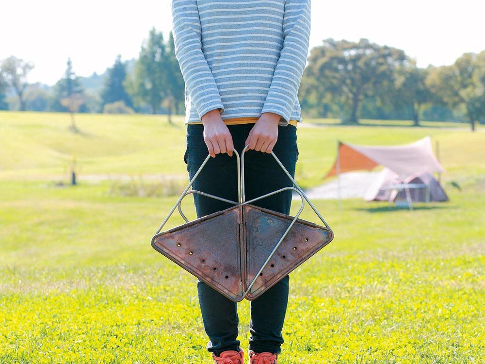 Portable Fire Pit for Camping & Backyard - Pack & Carry M Fireplace for Outdoor Gatherings, Bonfires & Picnics