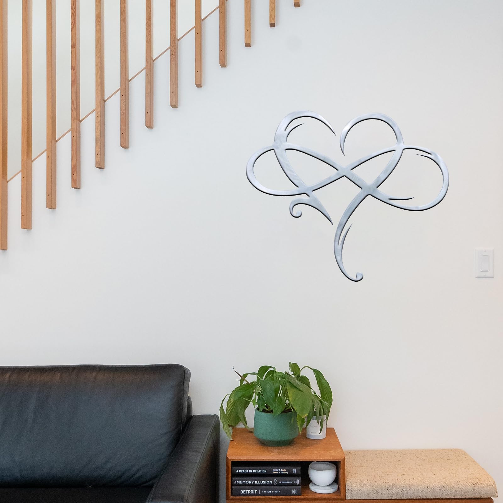 Infinity Heart Metal Wall Art - Elegant Geometric Steel Wall Decor for Bedroom, Living Room, Wedding - Unique Love Sign Plaque & Home Ornament - 11.4x13.7 Inch Silver Wall Hanging for Romantic Decor, Housewarming Gift & Anniversary Present