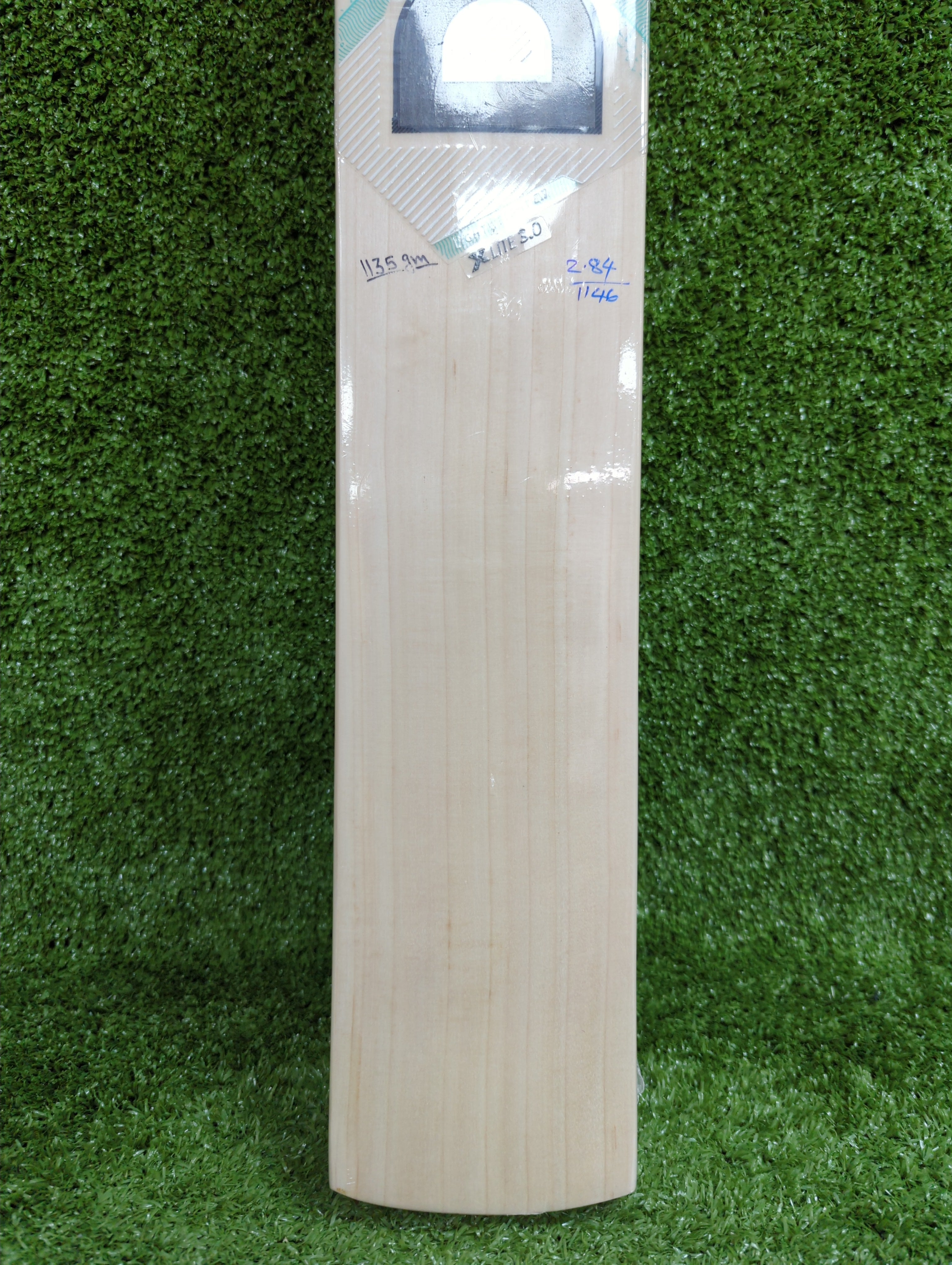 DSC Xlite 3.0 English Willow Cricket Bat - Premium Grade for Professional Players - Perfect for Matches, Training & Practice Sessions