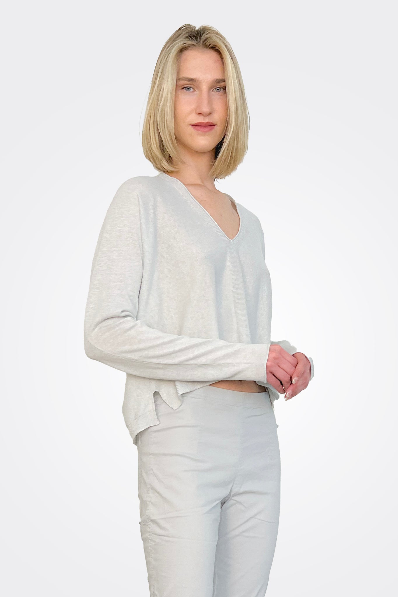 Asymmetric Knit Pullover Sweater for Women - Soft Grey Oversized Chic Top for Fall & Winter | Casual Outfits, Layering, Office Wear