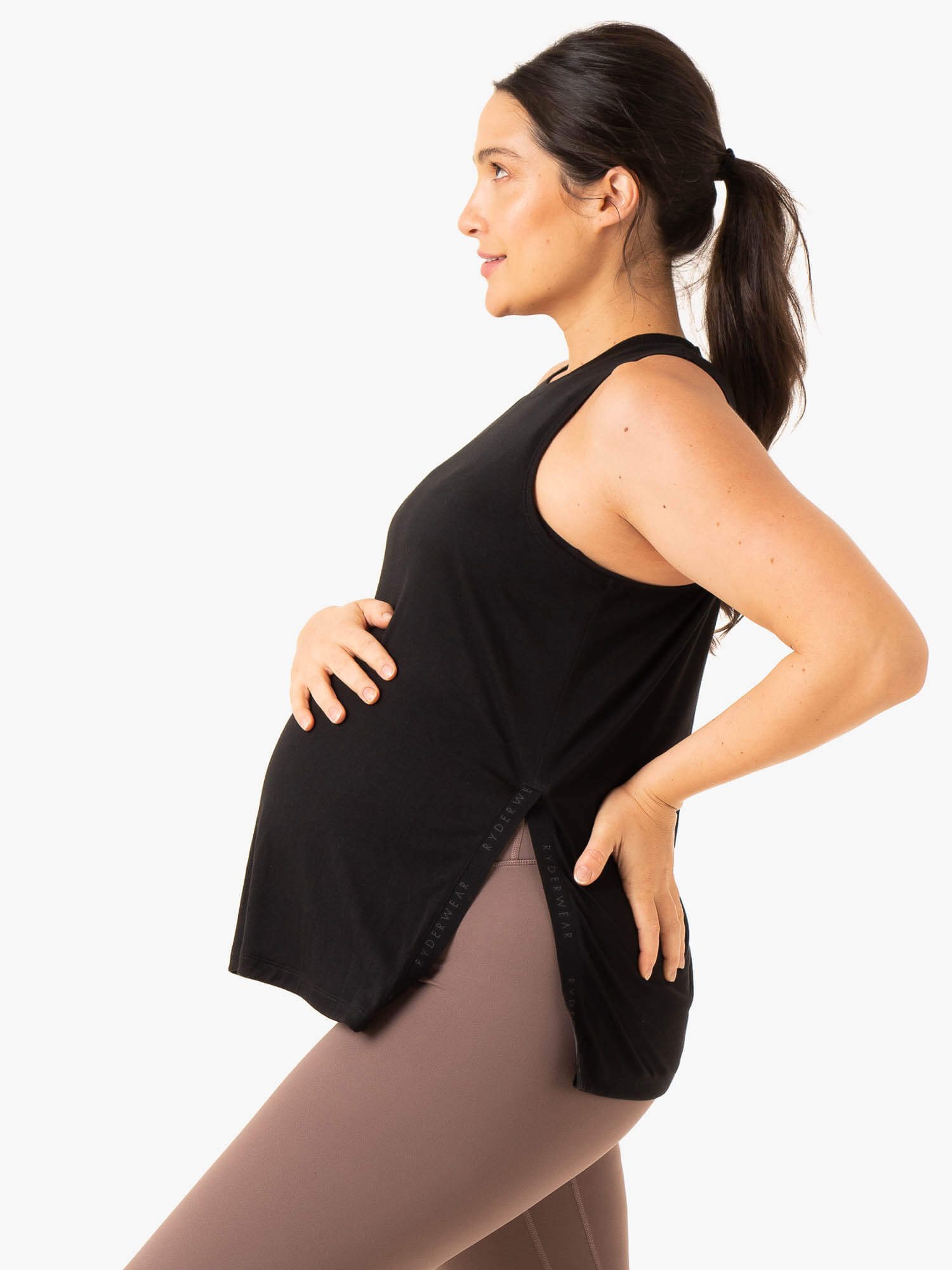 Active Bump Tank Top - Women's Workout Shirt for Gym & Running - Breathable & Moisture-Wicking - Black - Perfect for Yoga, Fitness & Outdoor Activities