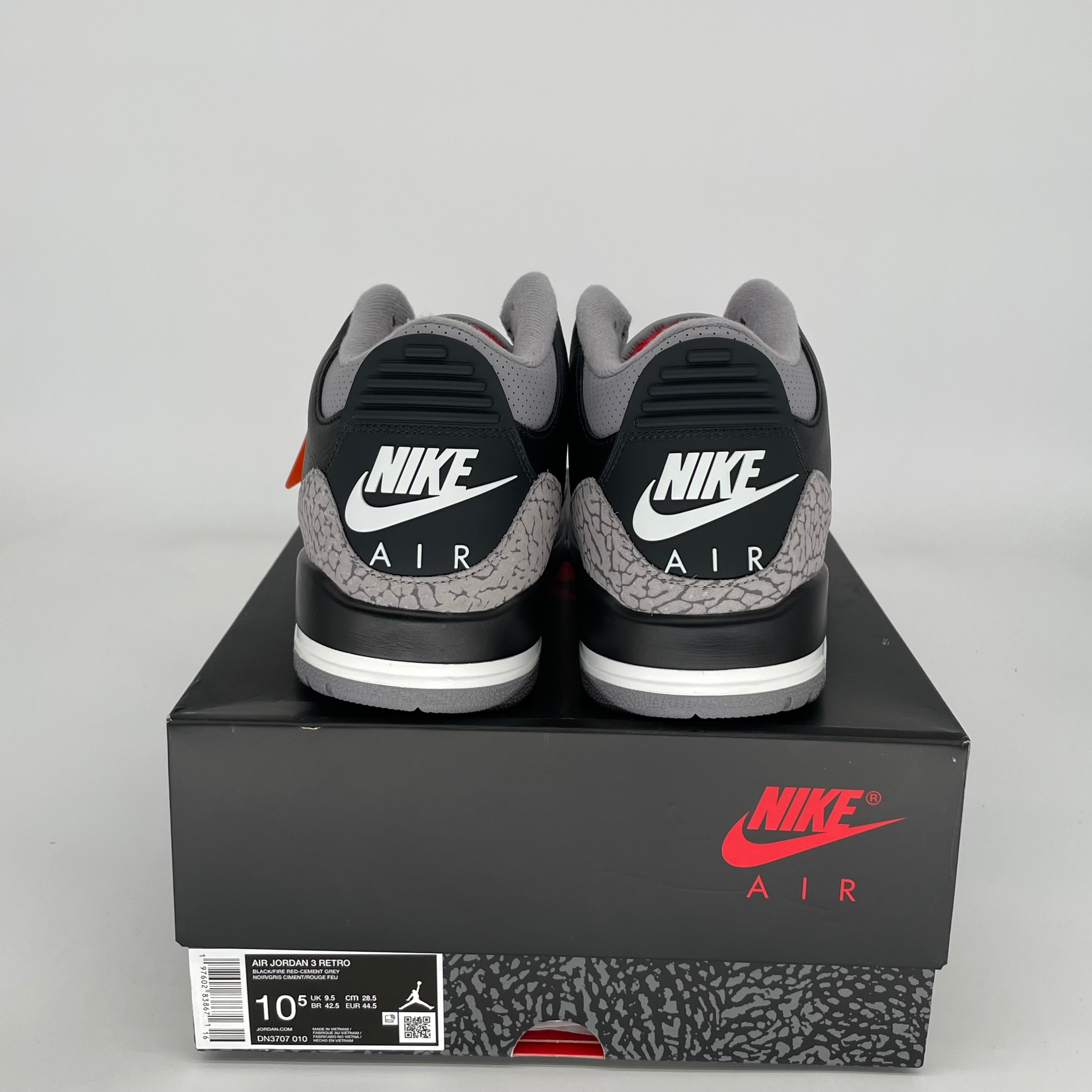 Original Air Jordan 3 Retro 'Black Cement' Men's Basketball Shoes Size 10.5 (DN3707-010) - Classic Sneakers for Streetwear & Basketball Performance