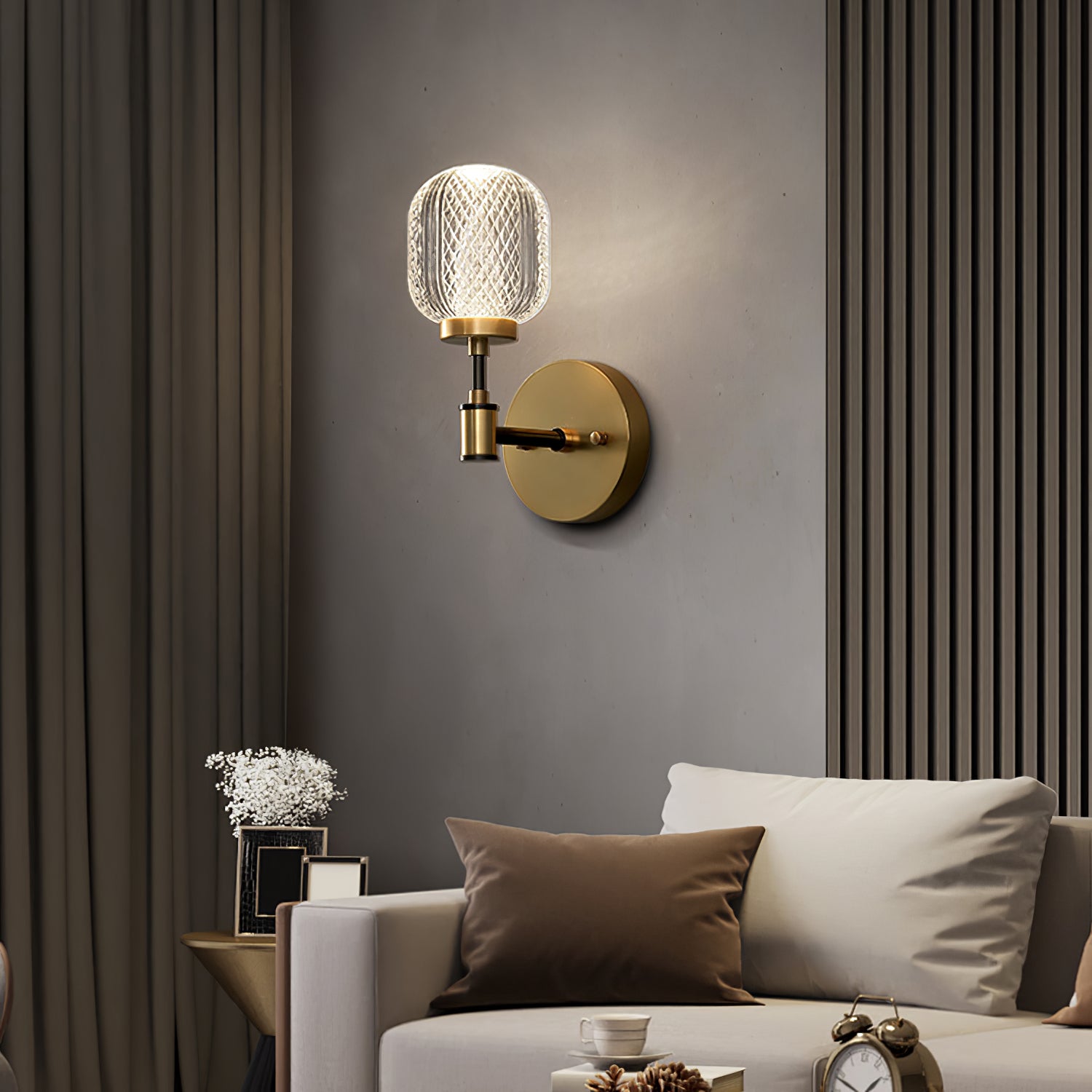 Modern Ari Wall Lamp - Sleek LED Sconce Lighting for Bedroom, Living Room & Hallway - Energy Efficient Indoor Wall Light Fixture