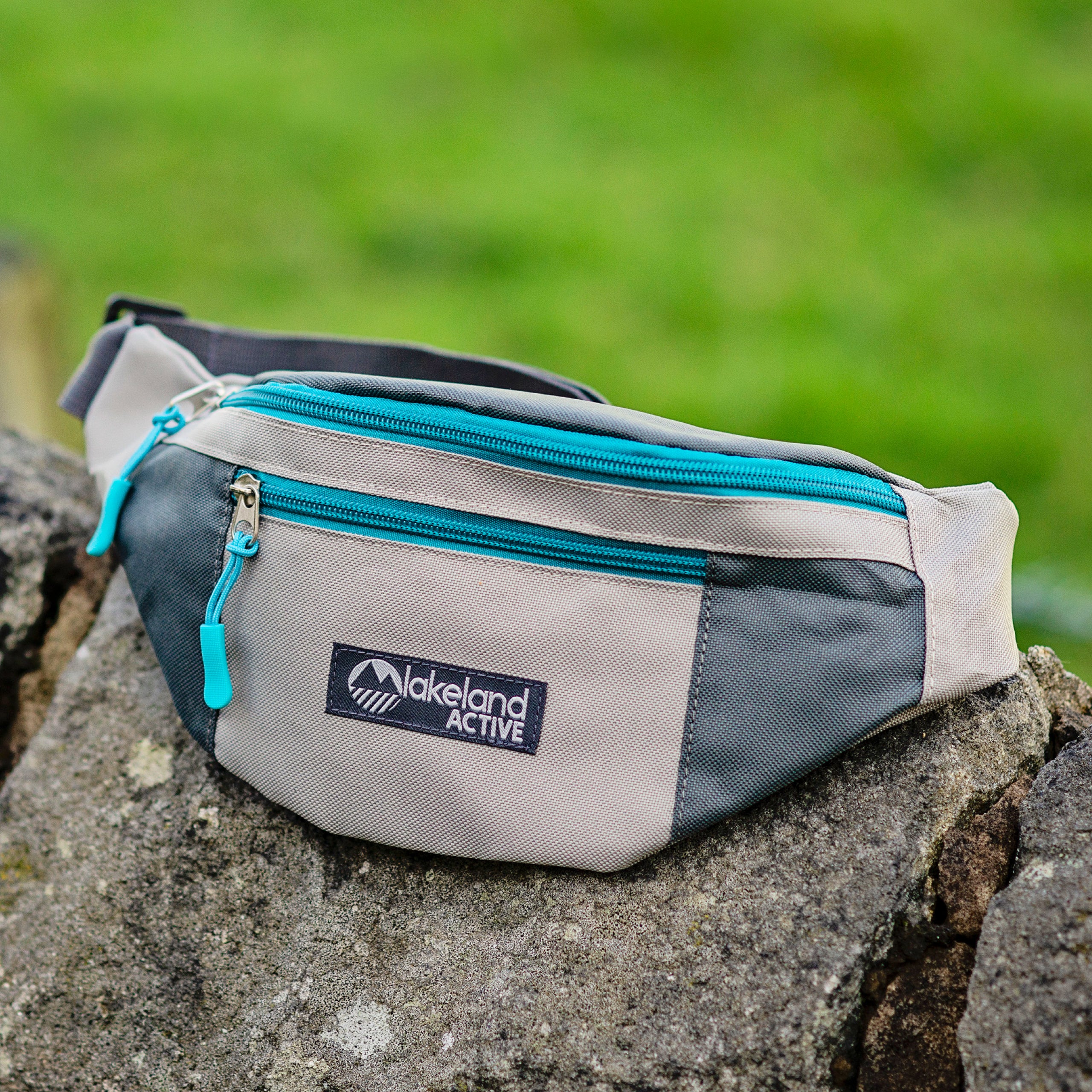Mossband Lightweight 1.5L Bum Bag Waist Pack - Perfect for Travel, Hiking, Running & Outdoor Activities