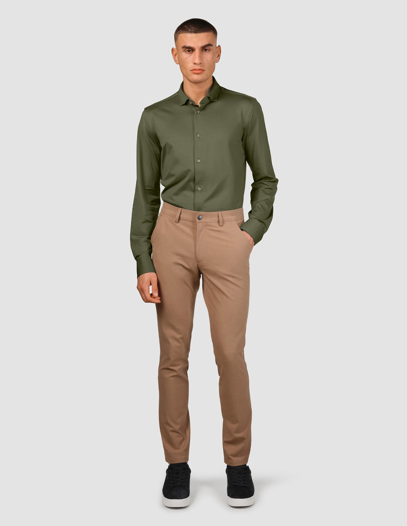 Classic Slim Fit Clover Green Men's Dress Shirt - Perfect for Office, Business Meetings & Formal Occasions