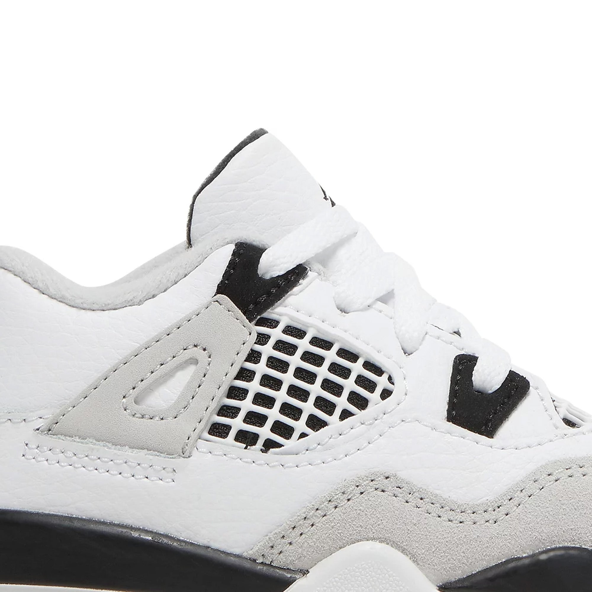 Air Jordan 4 Retro 'Military Black' TD Sneakers (2022) - Men's Basketball Shoes for Casual Wear & Street Style