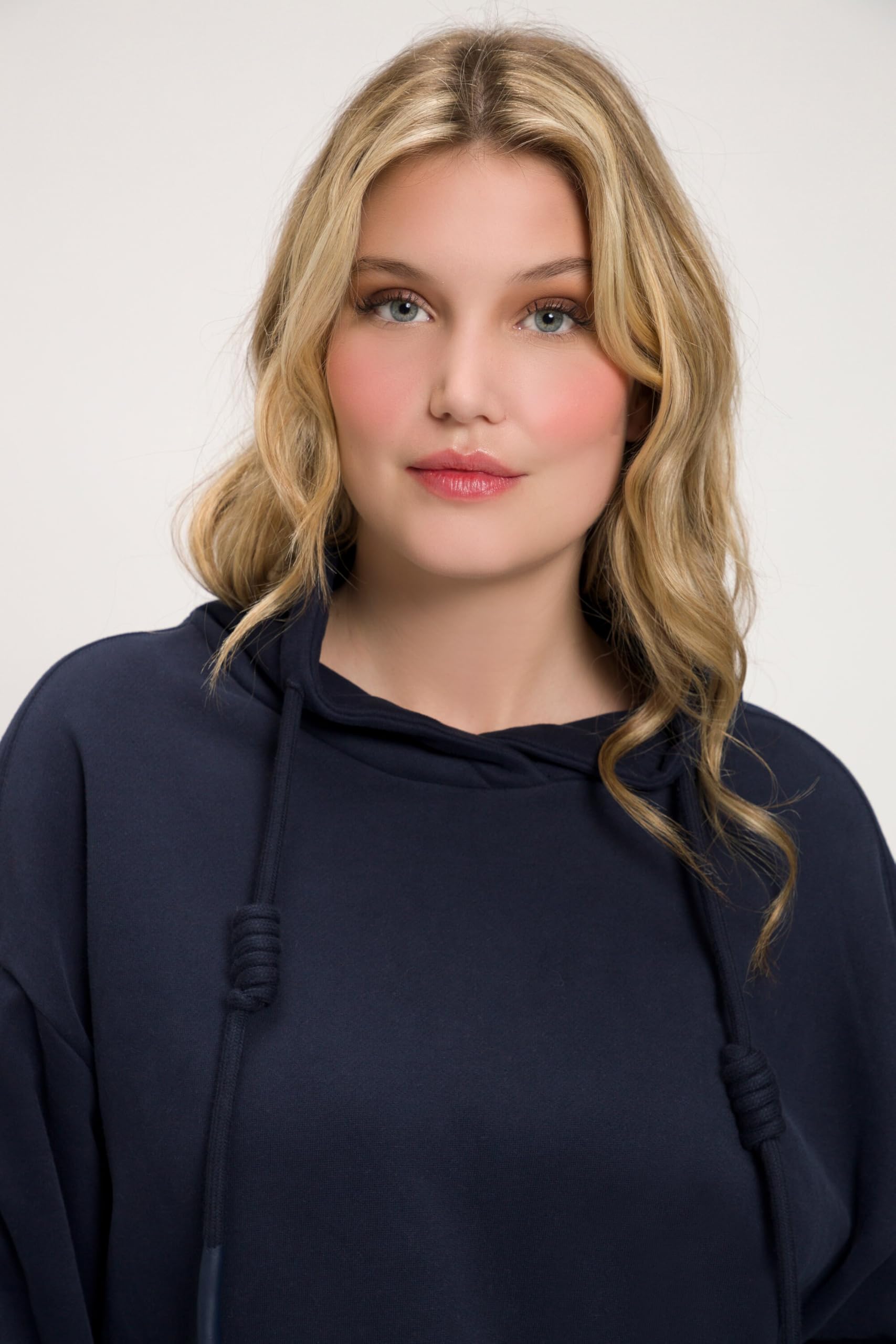 Ulla Popken Damen Sweatshirt - Bequemes Damen Sweatshirt für Casual Looks und Entspannung zu Hause