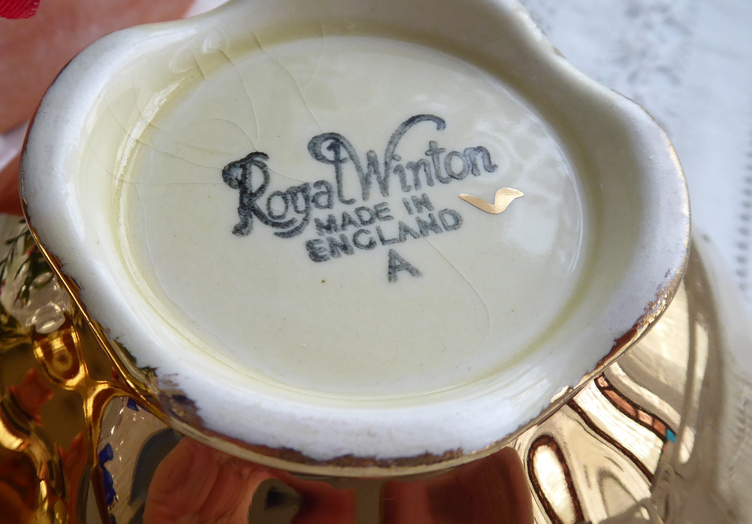 Vintage Luxe Royal Winton Golden Age Teapot - 1960s Gold Luster Large Ceramic Tea Pot for Afternoon Tea & Collectible Display
