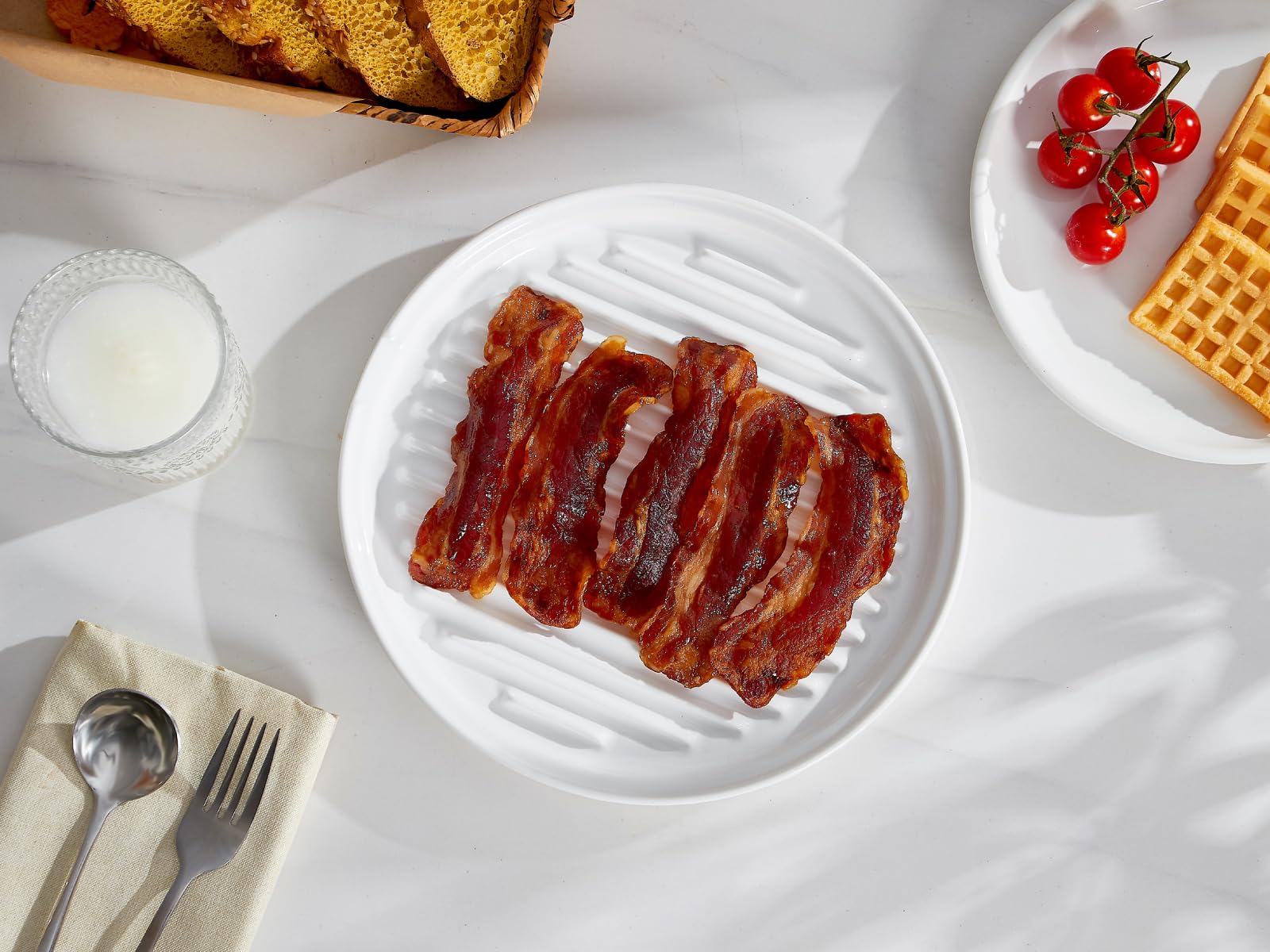 ONEMORE 10 Inch White Ceramic Bacon Rack - Oven & Microwave Safe Bacon Cooker for Crispy Bacon - Perfect for Breakfast, Sandwiches & Salads