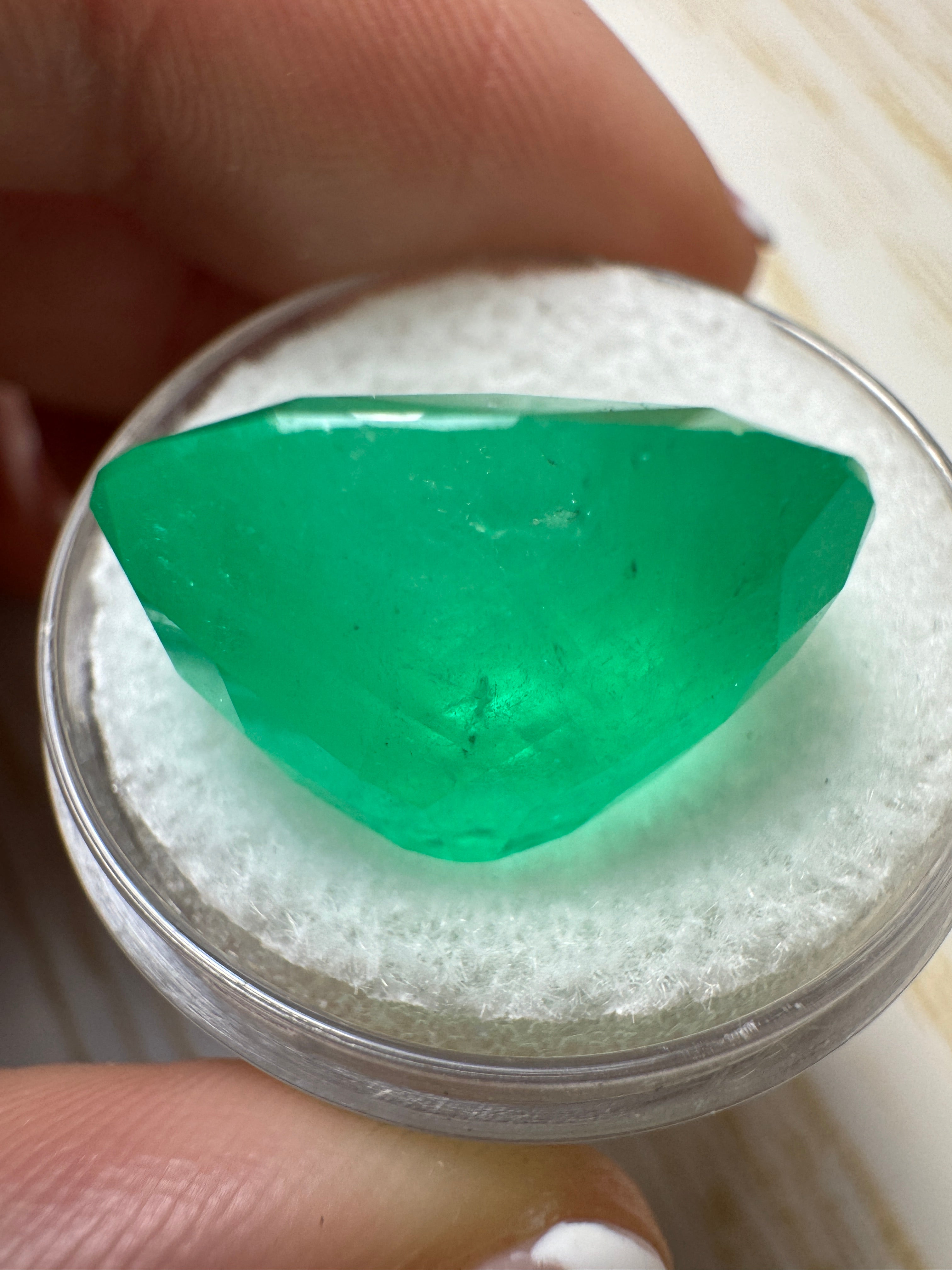 19.63 Carat Natural Colombian Emerald - Chunky Green Loose Gemstone for Jewelry Making, Cushion Cut 18.6x17mm (Perfect for Rings, Necklaces & Custom Designs)