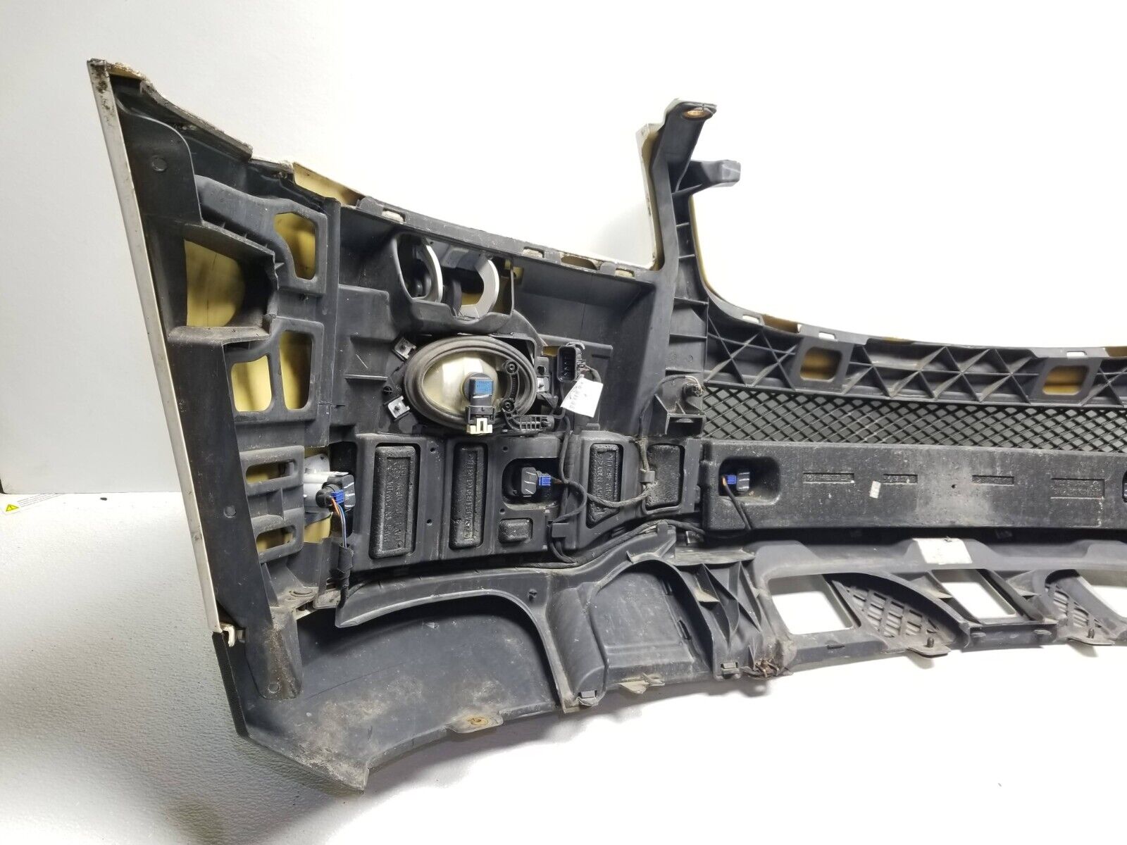 2006-2011 Mercedes ML500 Front Bumper Cover OEM W164 Replacement - Perfect for Off-Roading & City Driving