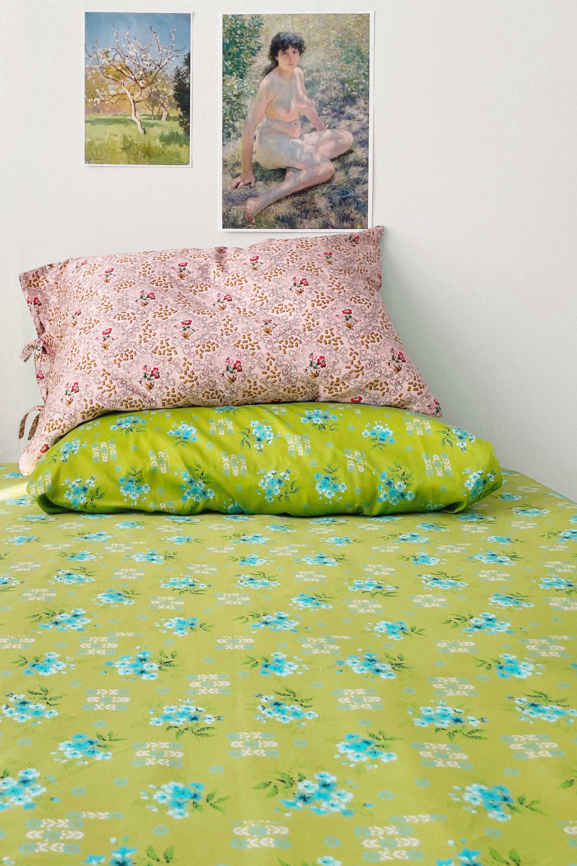 Organic Cotton Pillowcase Set with Australian Birds Design - Hypoallergenic & Breathable Bedding for Side Sleepers & Hot Sleepers - Perfect for Eco-Friendly Home Decor & Gift Giving