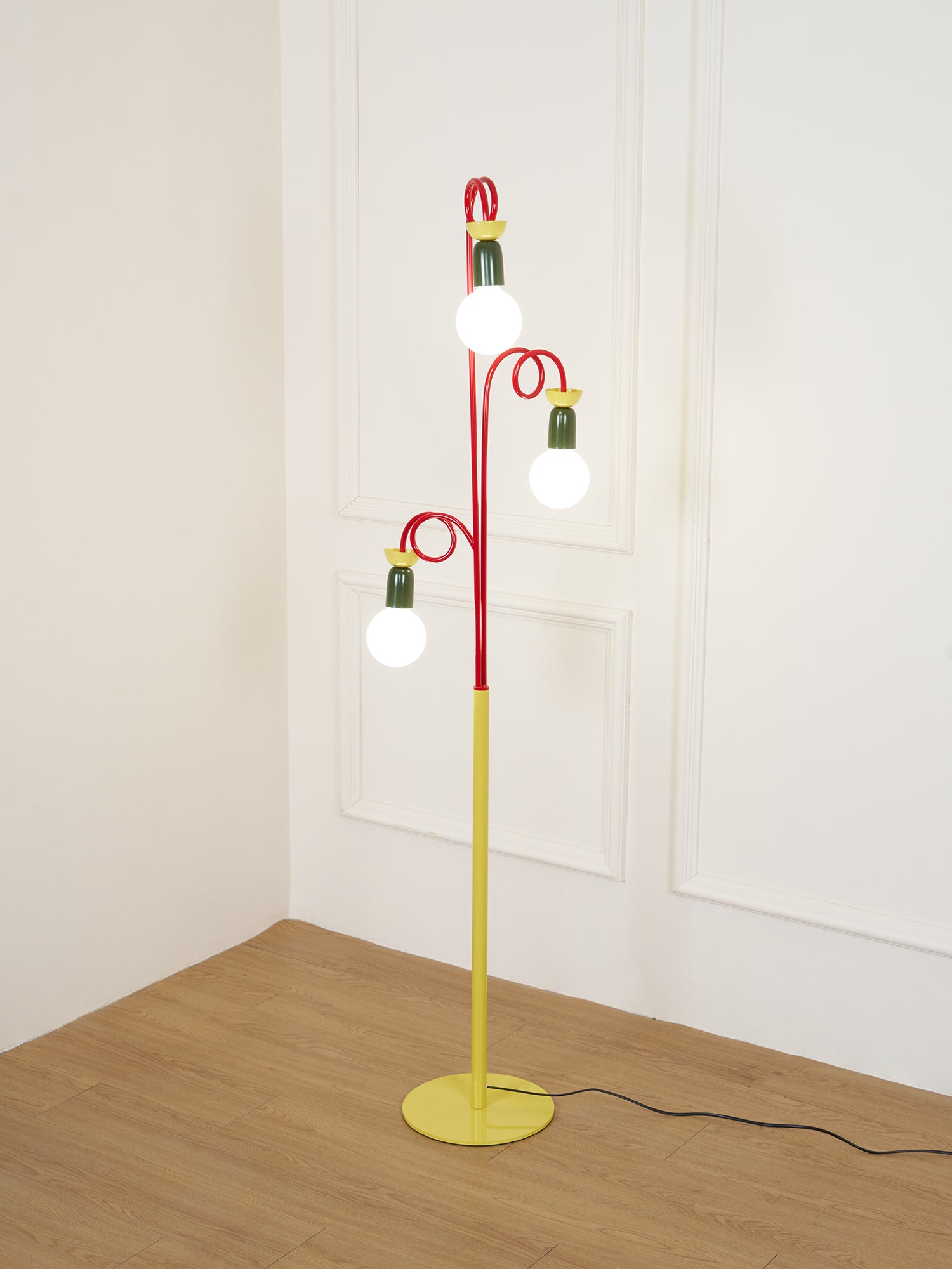 Circulo Play Floor Lamp - Modern LED Standing Light for Living Room, Bedroom & Office - Perfect for Reading, Relaxing & Decor