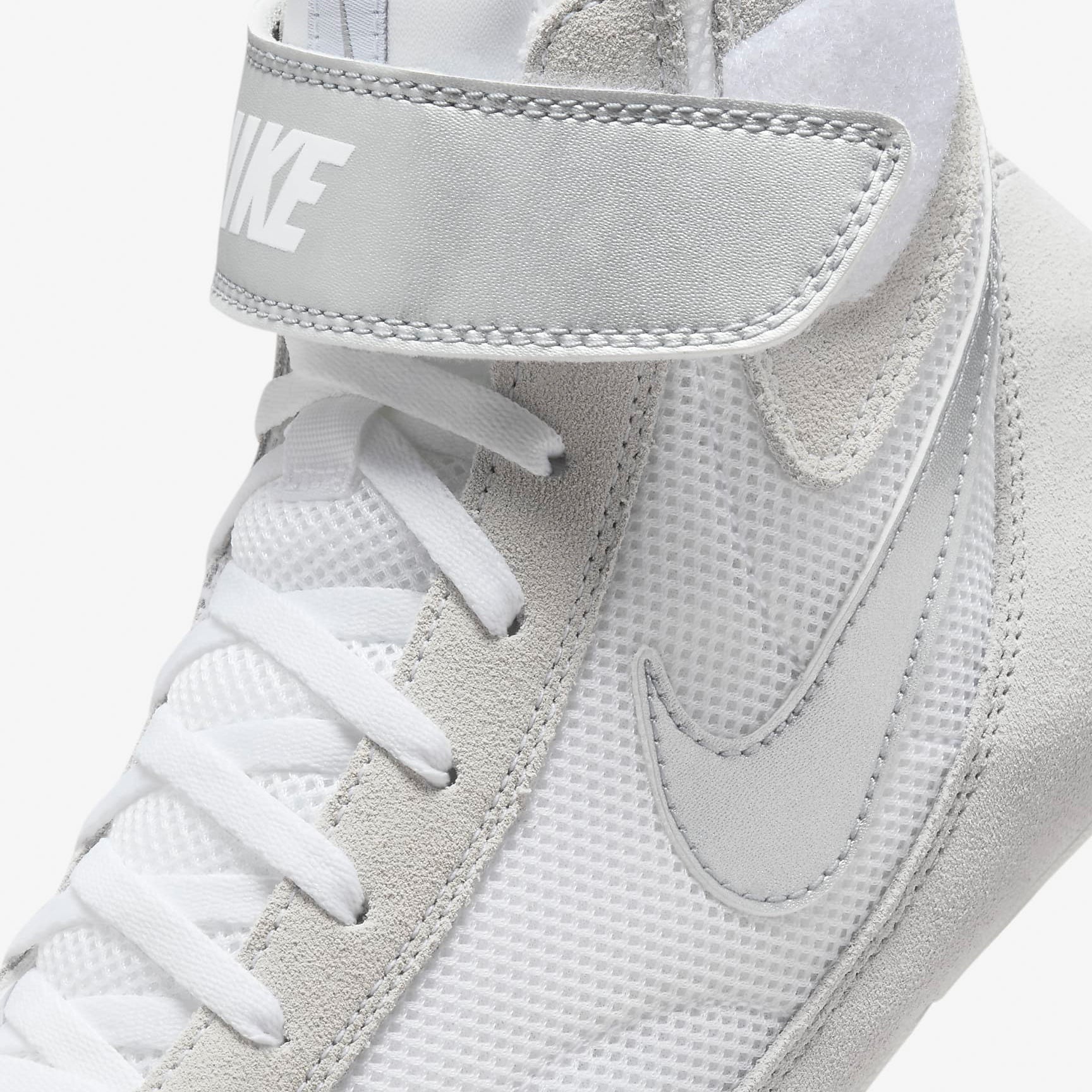 Nike SpeedSweep VII Soccer Cleats - Lightweight Football Boots for Men with Enhanced Traction | Perfect for Turf, Artificial Grass & Indoor Soccer Games